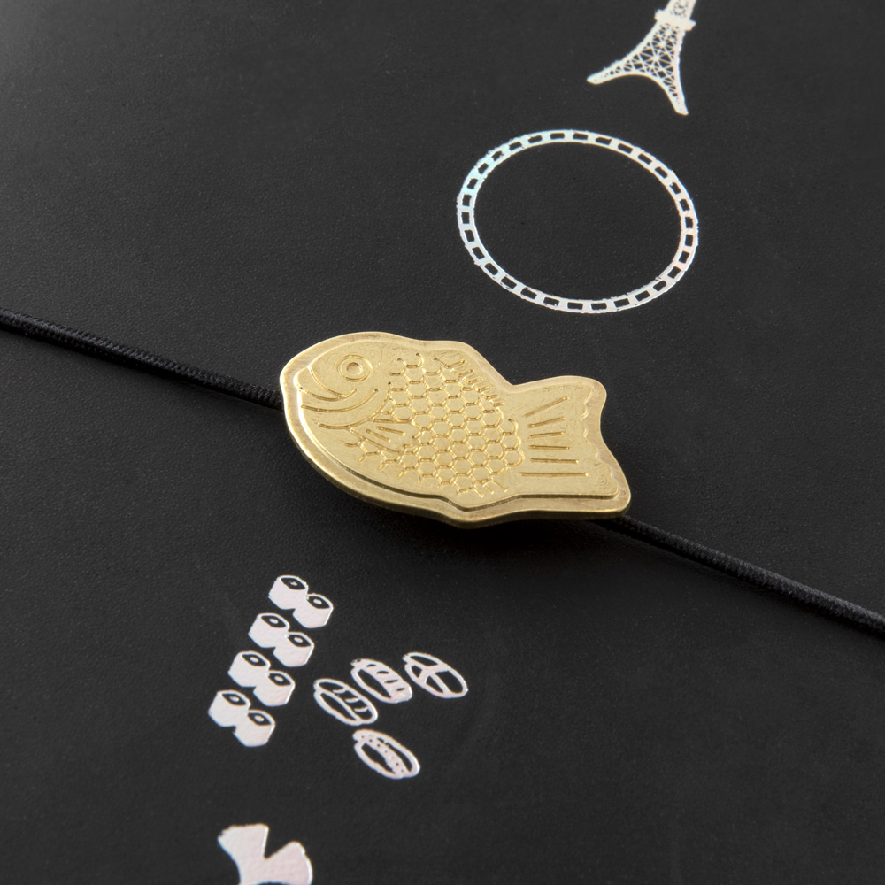 TRAVELER'S Notebook TOKYO Brass Charm von TRAVELER'S COMPANY JAPAN aus der Kategorie Limited Editionen und Raritäten mit der Artikelnummer 62339006
