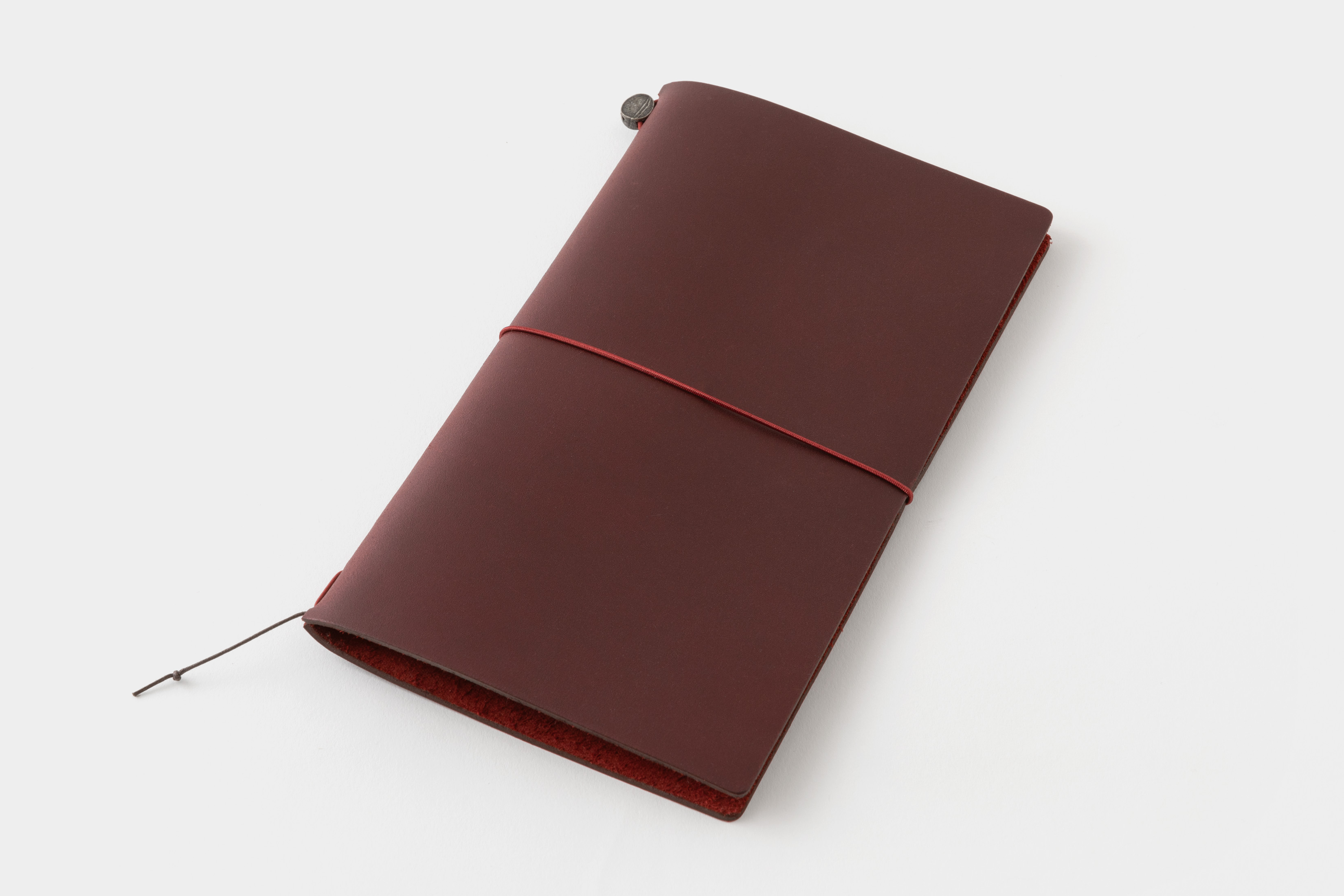 TRAVELER'S Notebook "Love and Trip" Burgundy - Limited Edition TRAVELER'S Notebook "Love and Trip" Burgundy - Limited Edition
