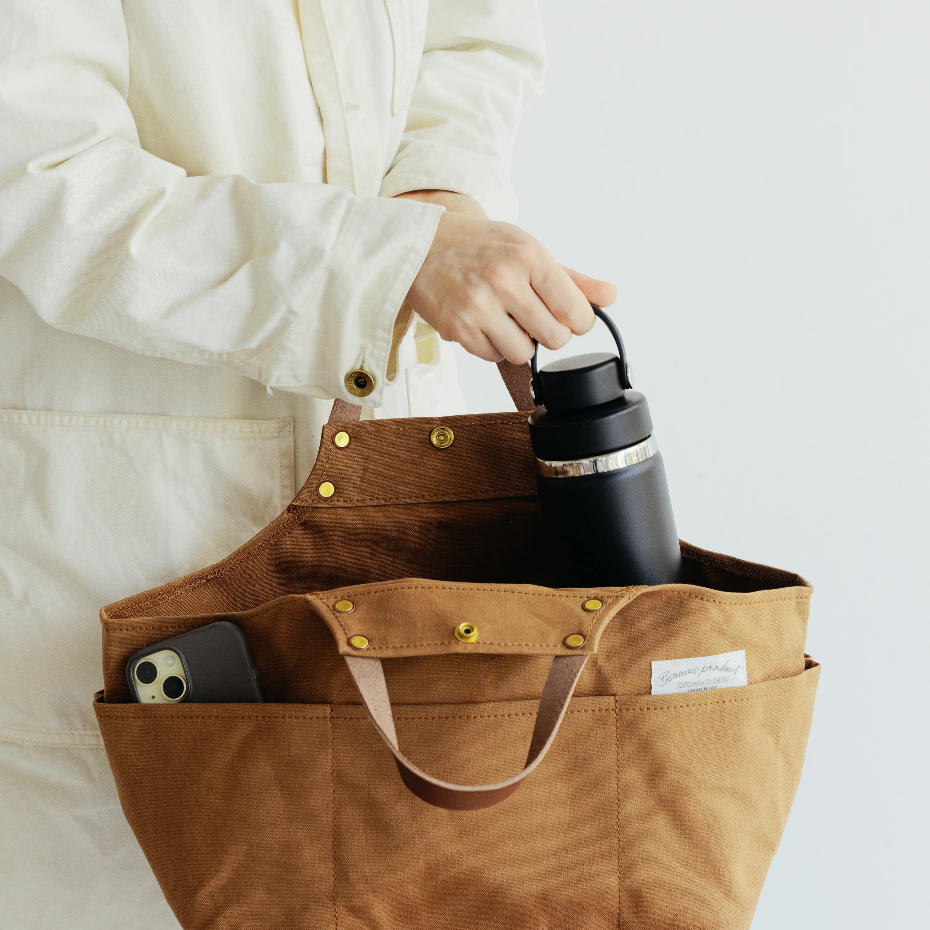 Paraffin Canvas Apron Bag - Schürzentasche aus Leinen - The Superior Labor - *Pre-order/Vorbestellung* Paraffin Canvas Apron Bag - Schürzentasche aus Leinen - The Superior Labor - *Pre-order/Vorbestellung*