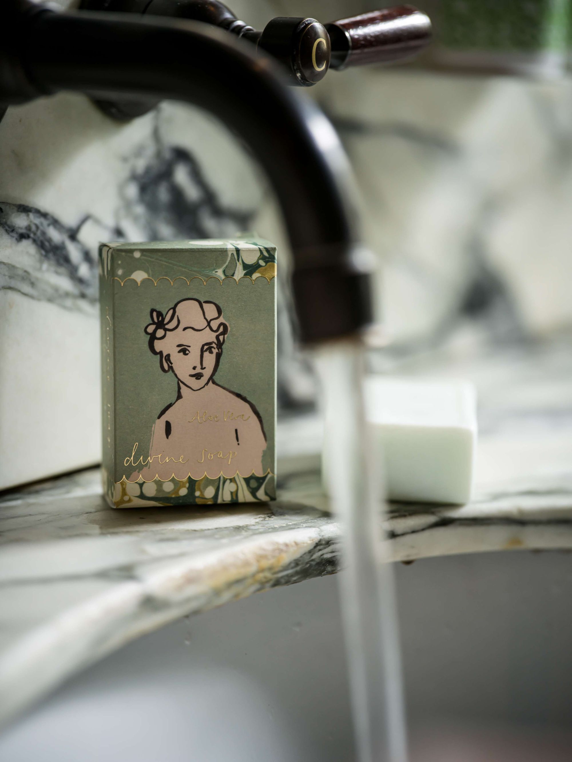 Handseife "Aloe Vera" - Divine Soap - Wanderlust X Archivist