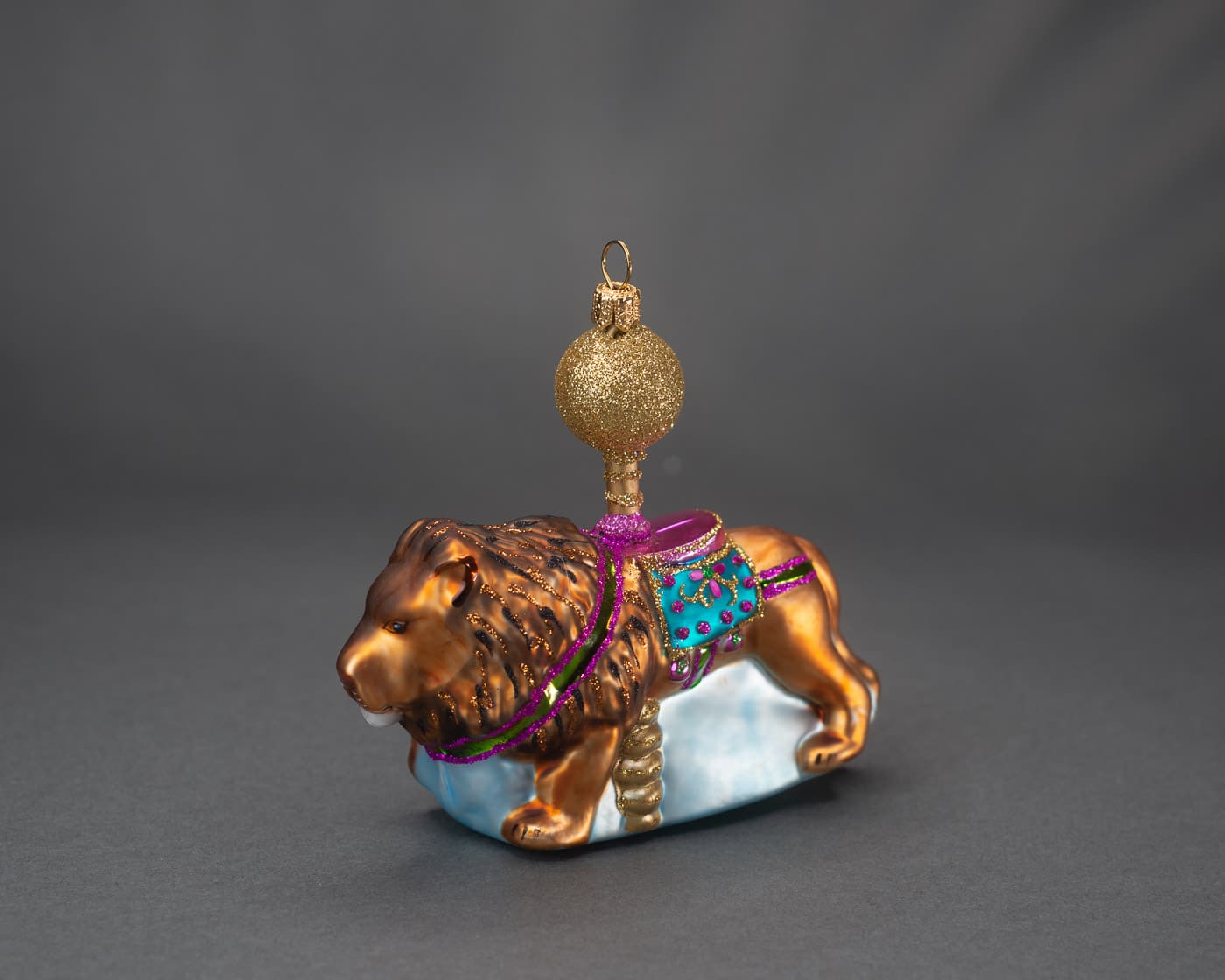 Löwe Karusselltier - Christbaumschmuck aus Glas-2606.01-Hanco-Christbaumschmuck Löwe Karusselltier - Christbaumschmuck aus Glas von Hanco aus der Kategorie Christbaumschmuck mit der Artikelnummer 2606.01