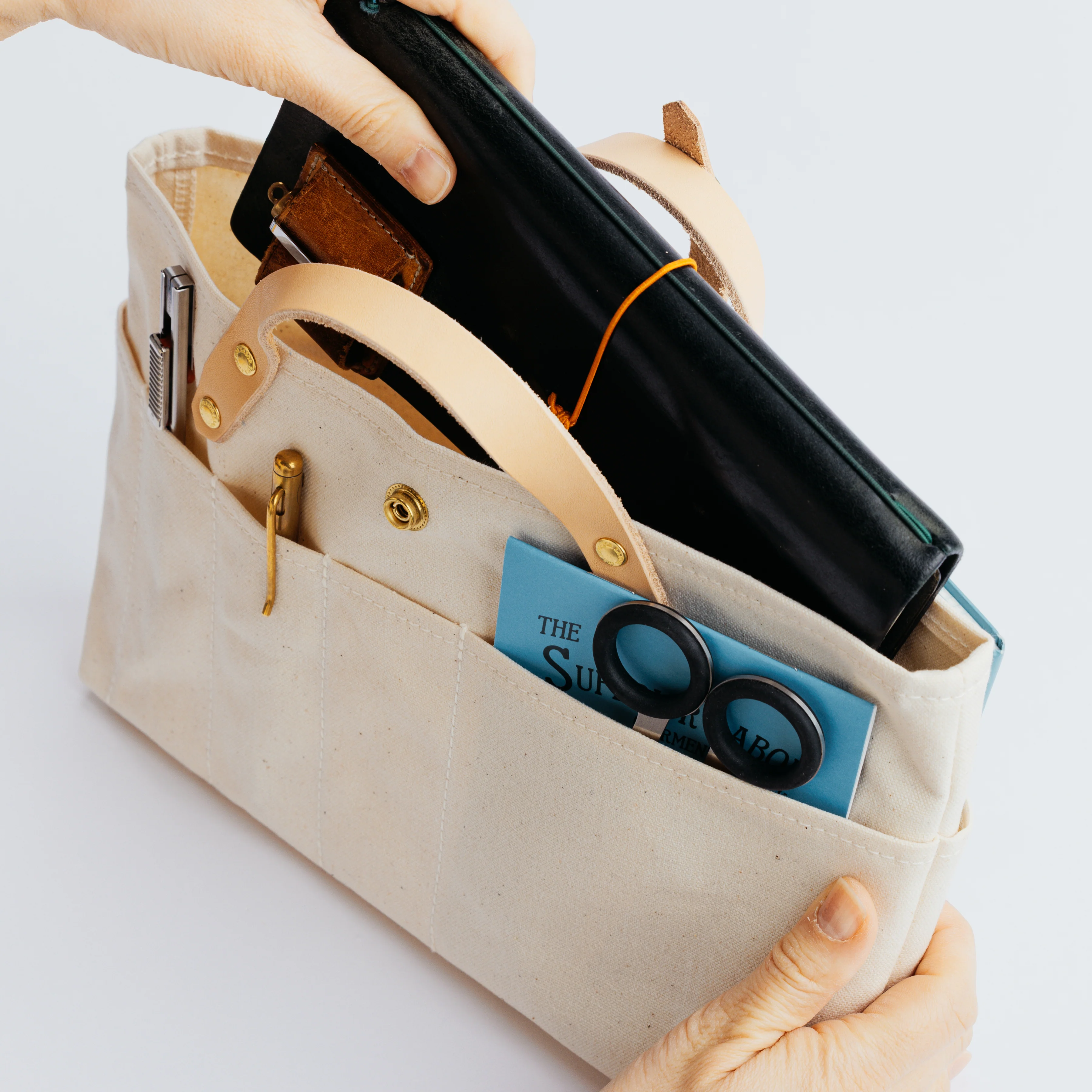 Paraffin Canvas Mini Bag - Kleine Tasche aus Leinen - The Superior Labor - *Pre-order/Vorbestellung* Paraffin Canvas Mini Bag - Kleine Tasche aus Leinen - The Superior Labor - *Pre-order/Vorbestellung*