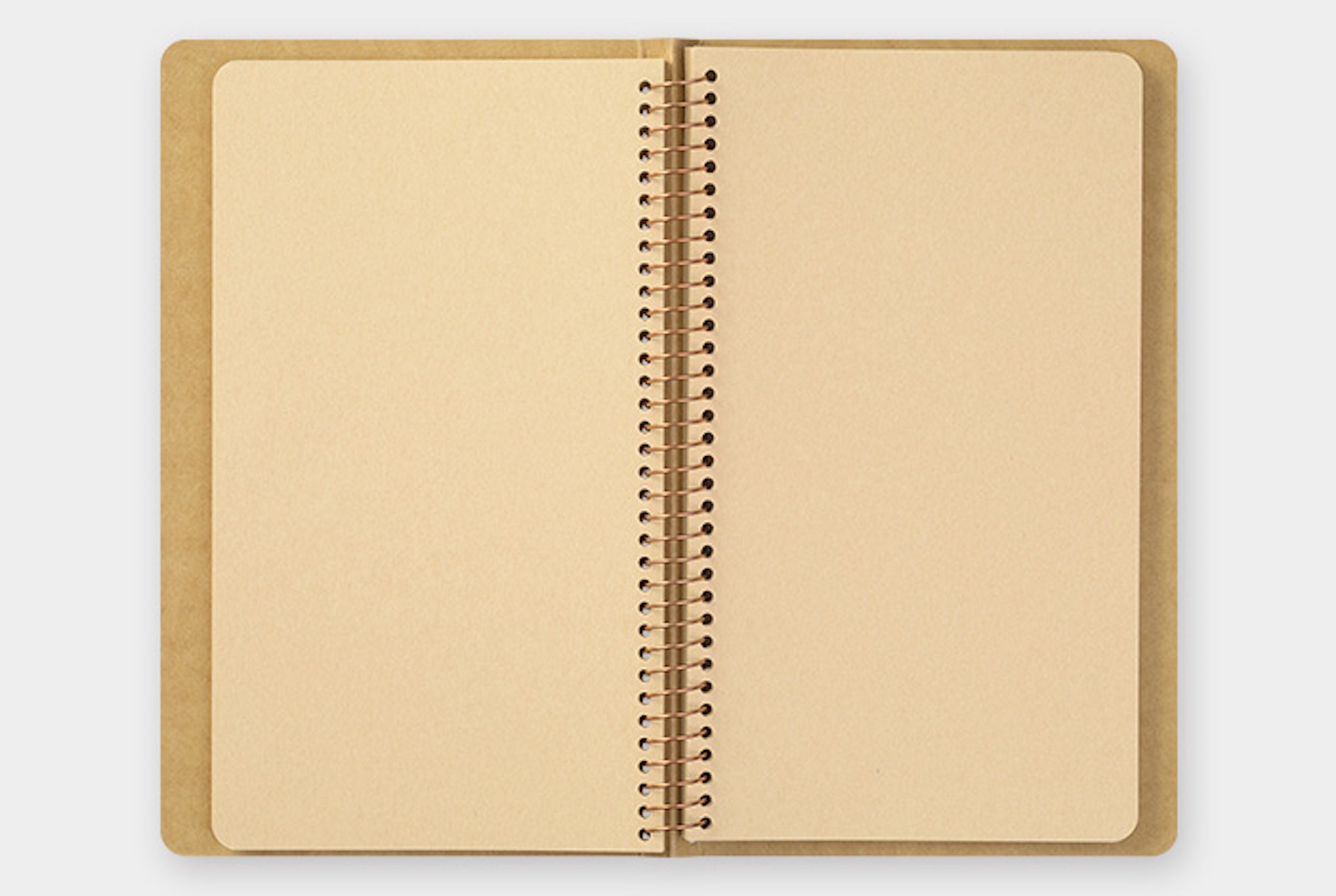 Spiral-Notizbuch - Kraftpapier - A5 - TRAVELER'S COMPANY-15244006-TRAVELER'S COMPANY JAPAN-Spiral Ring Notebooks Spiral-Notizbuch - Kraftpapier - A5 - TRAVELER'S COMPANY von TRAVELER'S COMPANY JAPAN aus der Kategorie Spiral Ring Notebooks mit der Artikelnummer 15244006