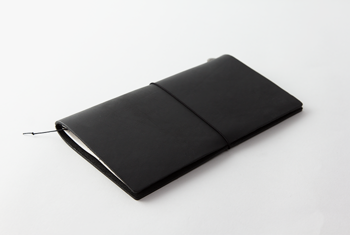 TRAVELER’S Notebook - Regular - Schwarz-13714006-TRAVELER'S COMPANY JAPAN-TRAVELER'S Notebook "Regular" TRAVELER’S Notebook - Regular - Schwarz von TRAVELER'S COMPANY JAPAN aus der Kategorie TRAVELER'S Notebook "Regular" mit der Artikelnummer 13714006