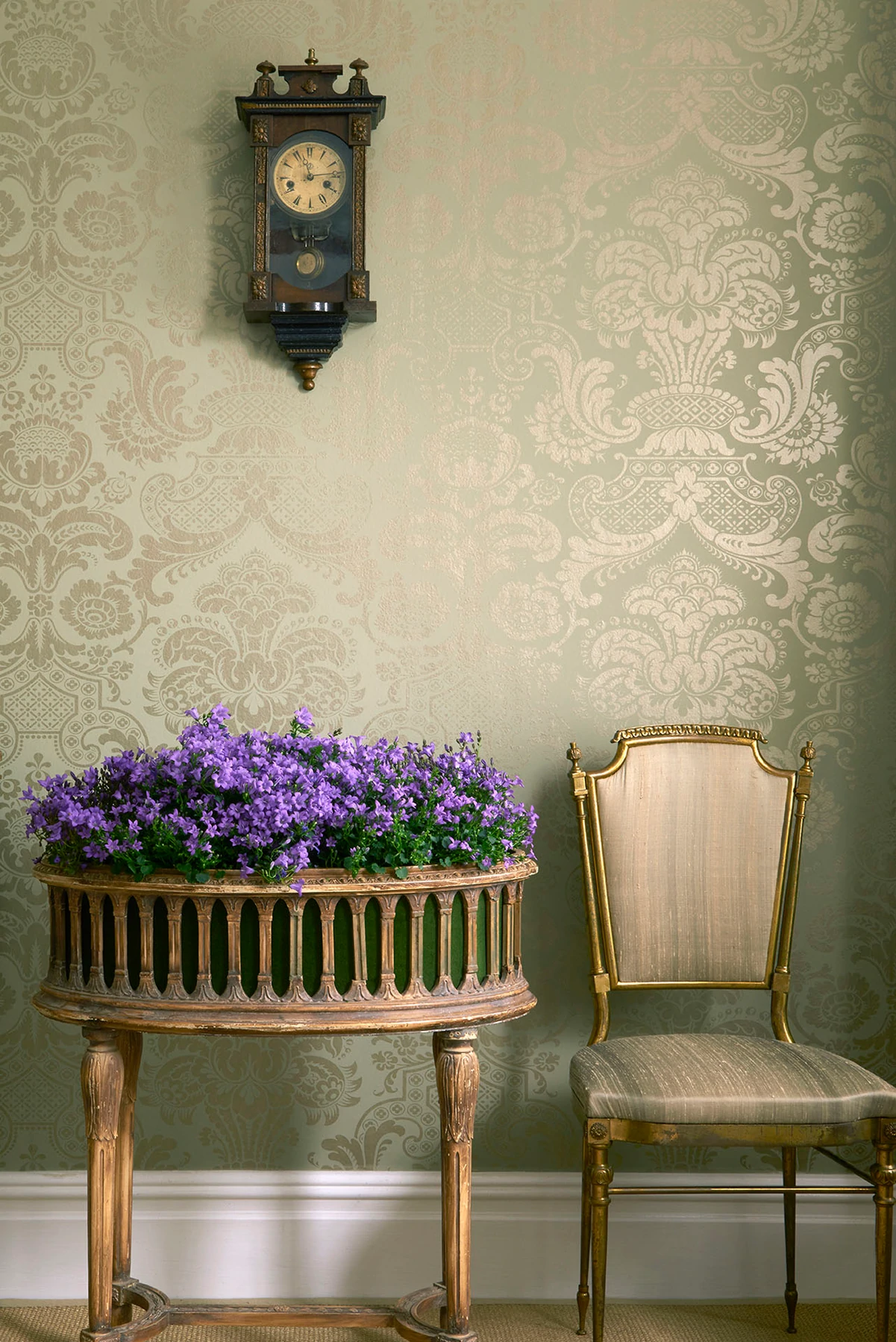Carmen Tapete - 108/2006 - Cole&Son - Mariinsky Damask-108-2006-Cole&Son-Mariinsky Damask Carmen Tapete - 108/2006 - Cole&Son - Mariinsky Damask von Cole&Son aus der Kategorie Mariinsky Damask mit der Artikelnummer 108-2006