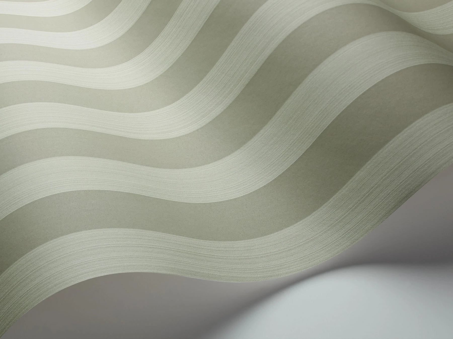 Regatta Stripe Tapete - 110/3014 - Cole&Son - Marquee Stripes von Cole&Son aus der Kategorie Marquee Stripes mit der Artikelnummer 110-3014