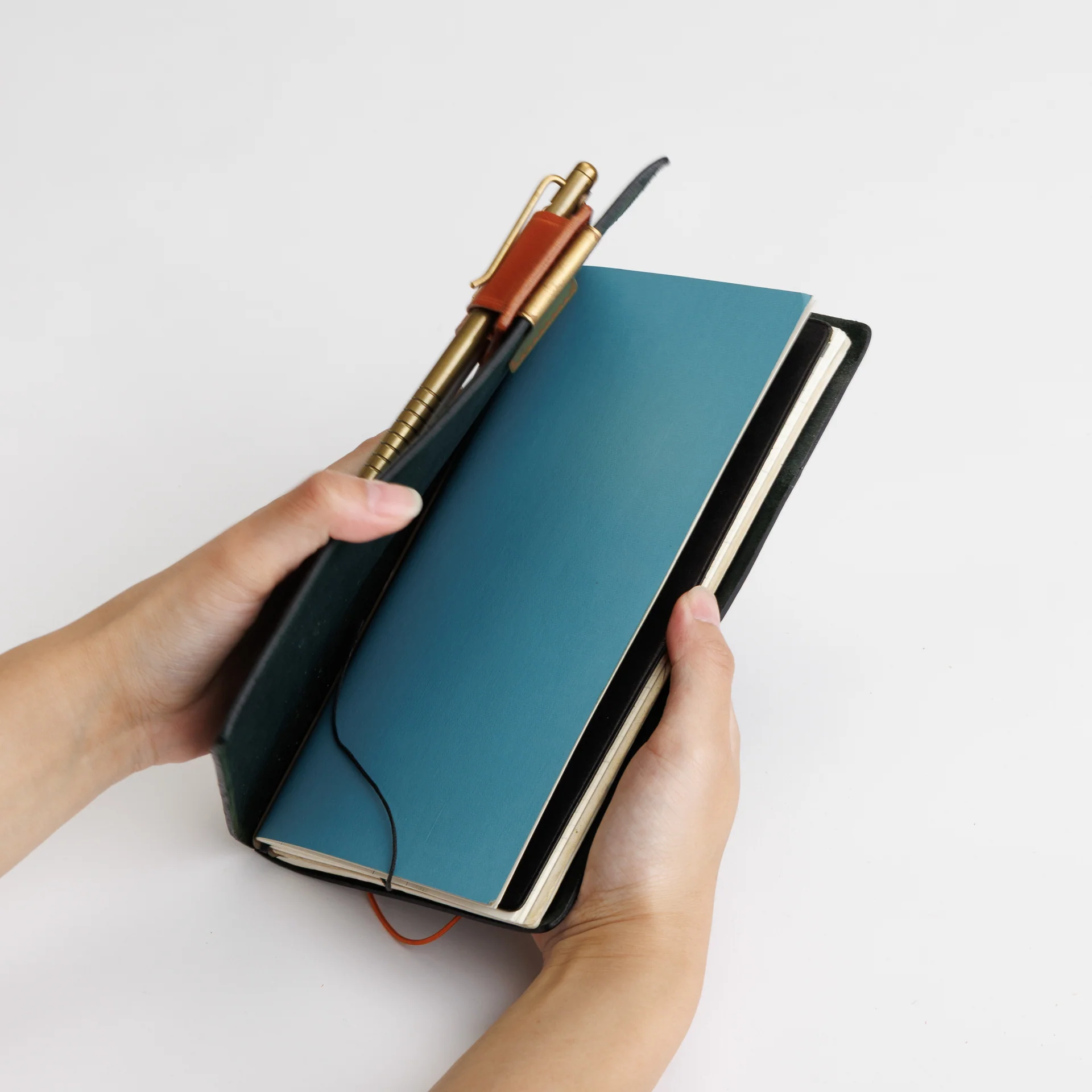 Clip Pen Holder - The Superior Labor Limited SS 2026 - *Pre-order/Vorbestellung*