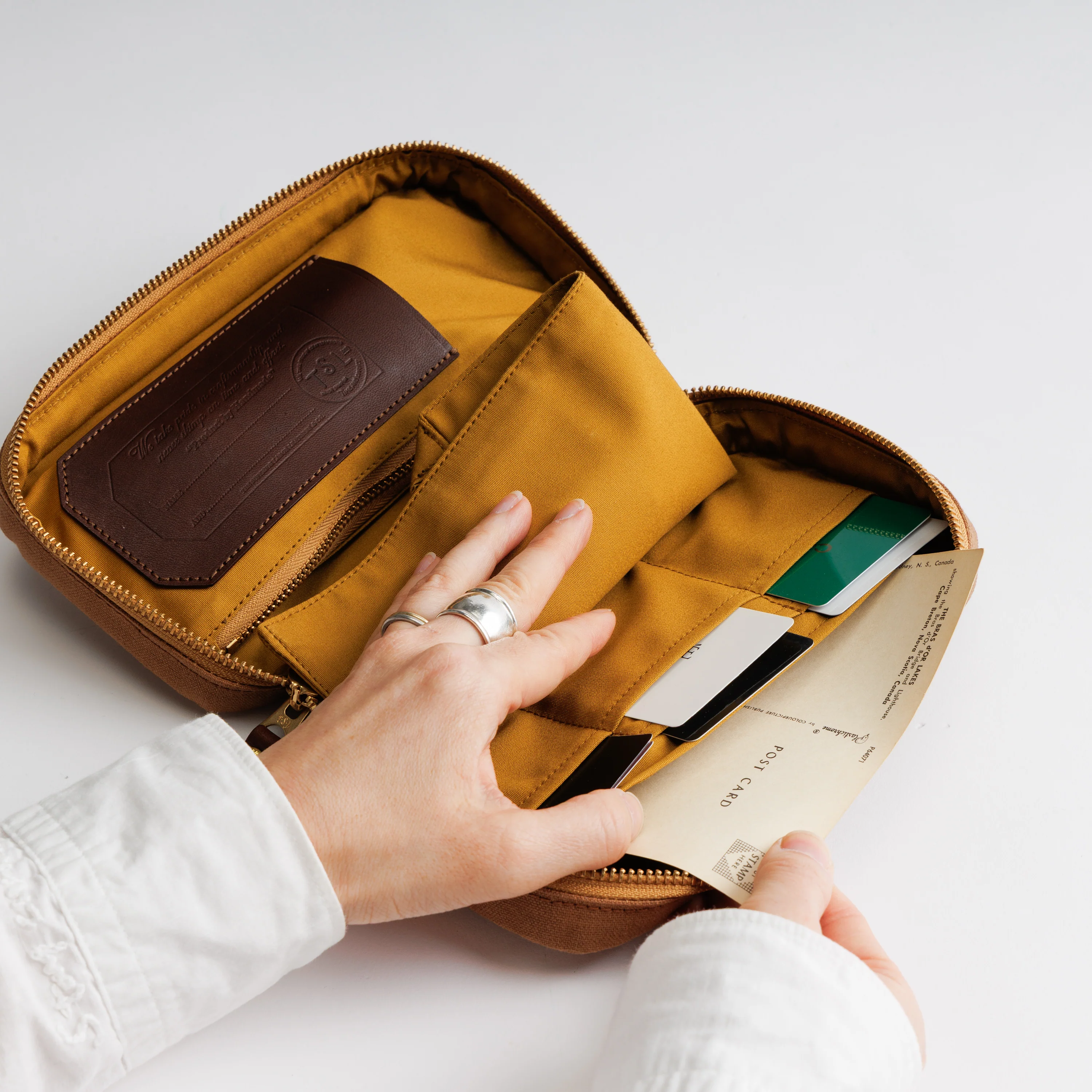 Canvas Mission Case - M - The Superior Labor Limited 2026-2027 - *Pre-order/Vorbestellung*