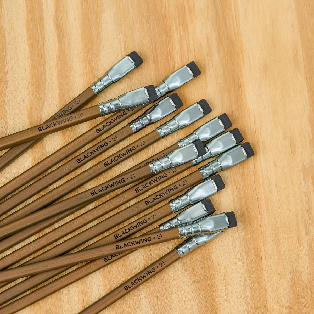 BLACKWING VOLUME 21 - The Woodworking Pencil (12er Set)