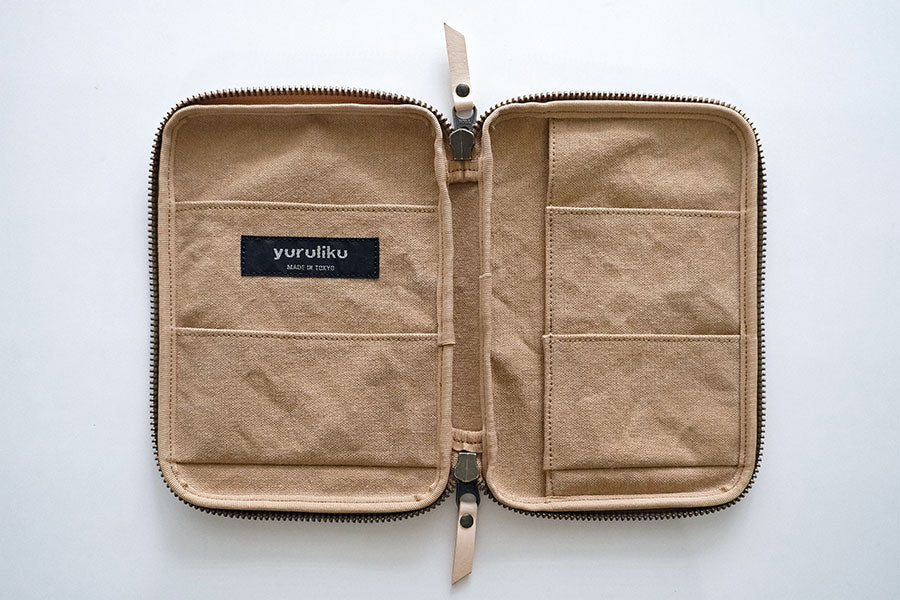 FLAT tool case / A6 Wide - Beige - Etui von Yuruliku