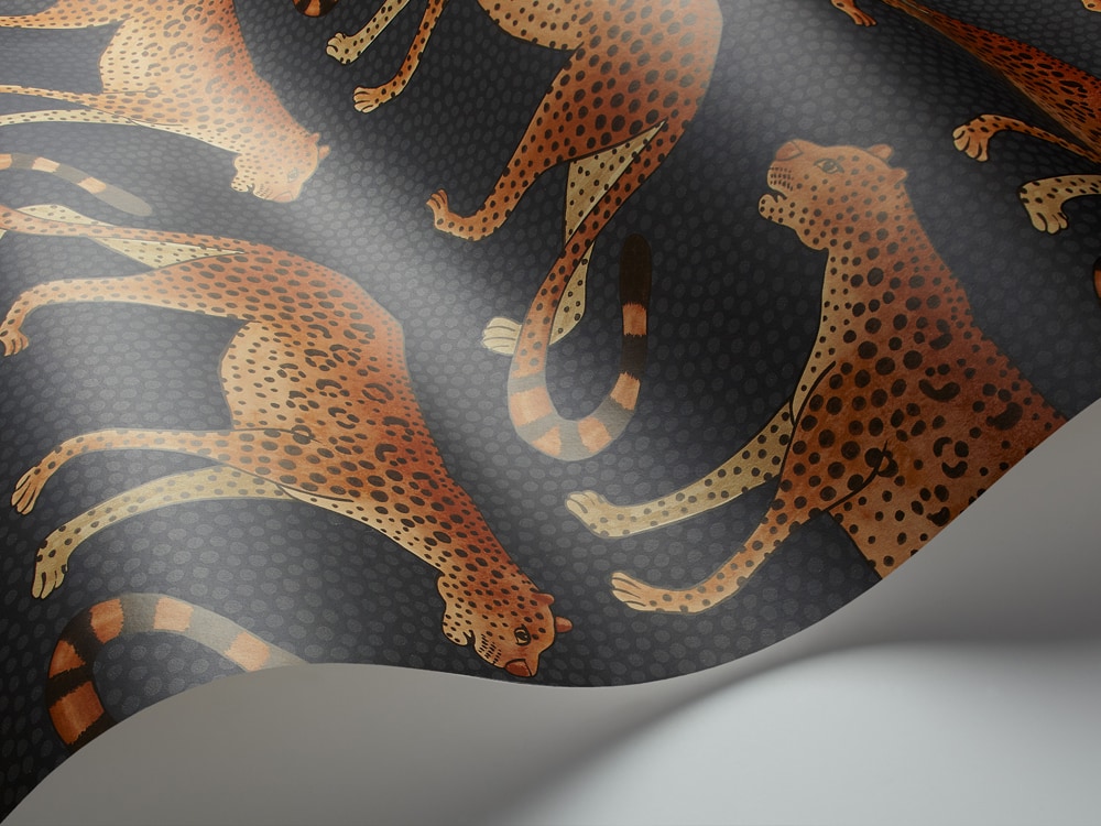 Leopard Walk Tapete - 109/2008 - Cole&Son - The Ardmore Collection-109-2008-Cole&Son-Ardmore Leopard Walk Tapete - 109/2008 - Cole&Son - The Ardmore Collection von Cole&Son aus der Kategorie Ardmore mit der Artikelnummer 109-2008