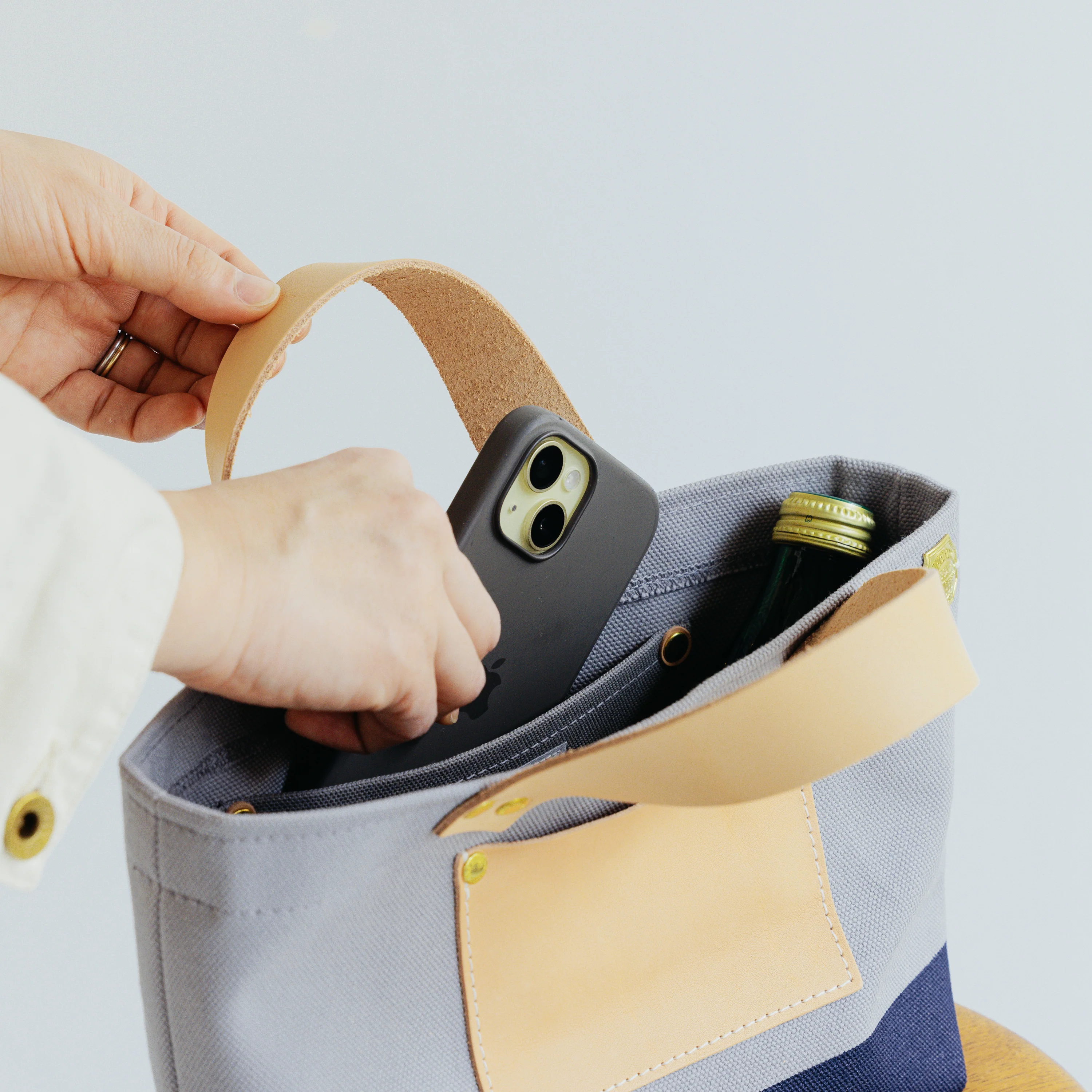 Engineer Bag Petite – Limited Edition Grey X Navy