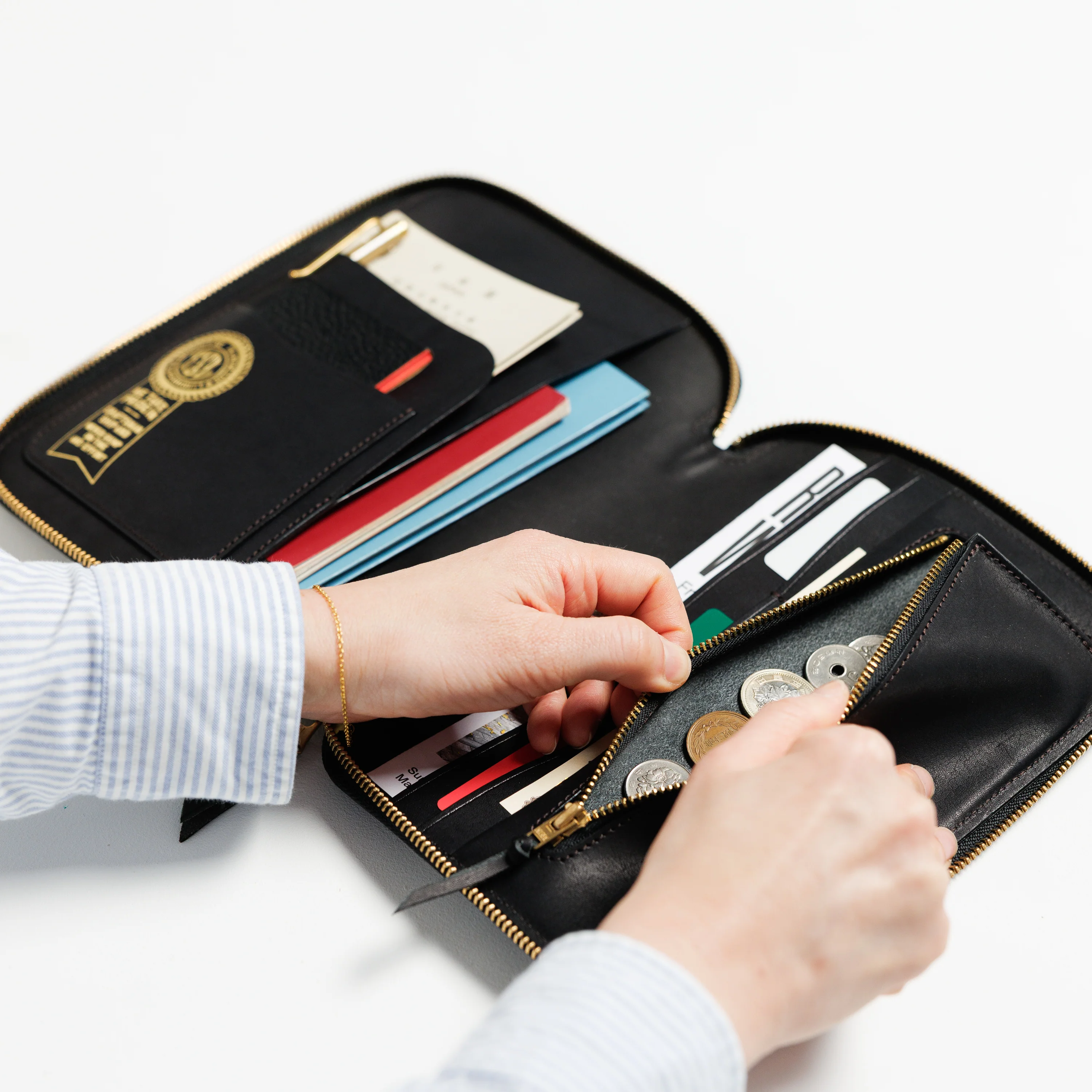 Zip Organizer - A5 - The Superior Labor Limited 2026-2027 - *Pre-order/Vorbestellung*