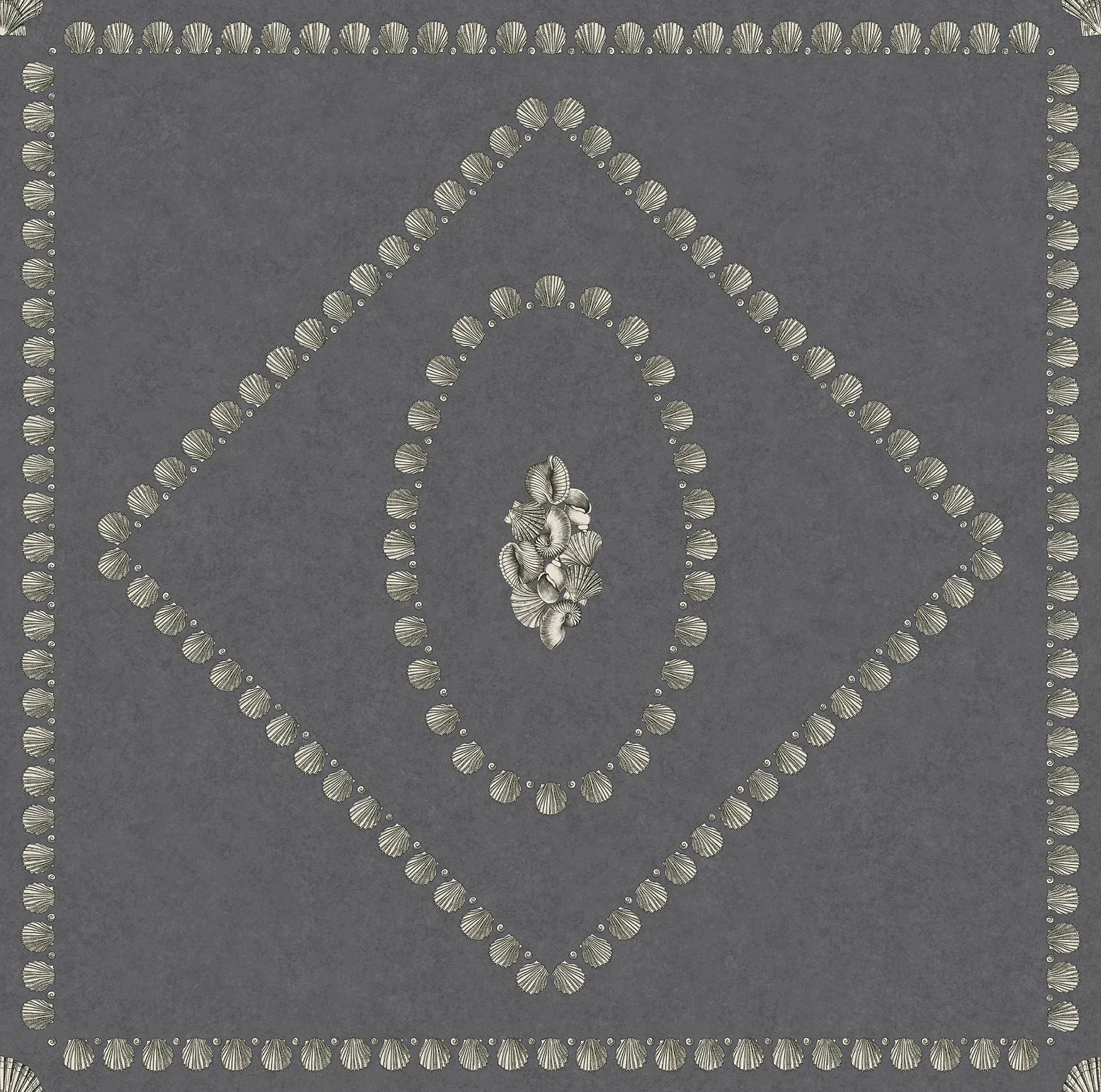 Conchiglie Tapete - 123/5023 - Soft Gold on Charcoal - Cole&Son - Fornasetti Senza Tempo II-123-5023-Cole&Son-Fornasetti Senza Tempo II Conchiglie Tapete - 123/5023 - Soft Gold on Charcoal - Cole&Son - Fornasetti Senza Tempo II von Cole&Son aus der Kategorie Fornasetti Senza Tempo II mit der Artikelnummer 123-5023