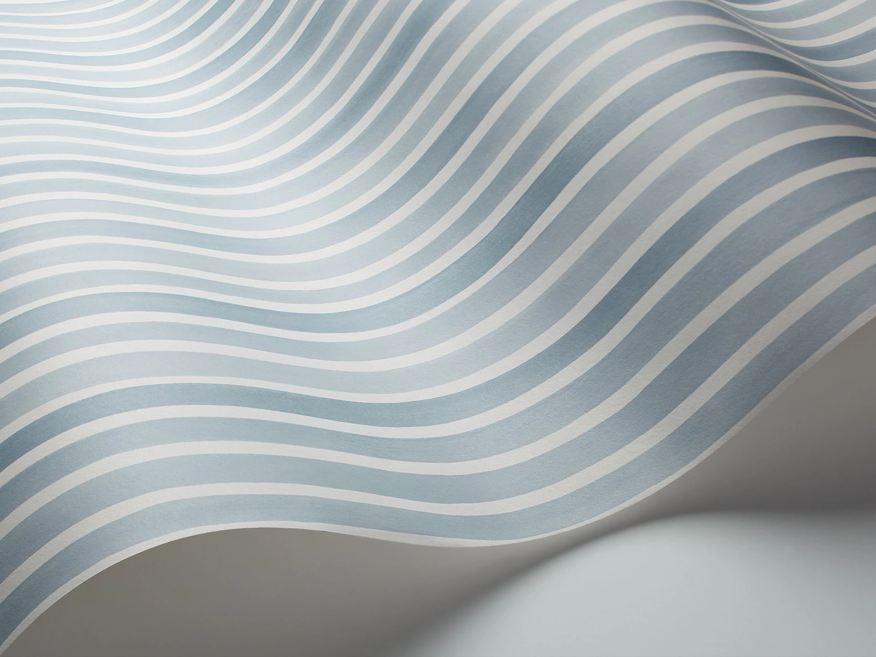 Croquet Stripe Tapete - 110/5026 - Cole&Son - Marquee Stripes-110-5026-Cole&Son-Marquee Stripes Croquet Stripe Tapete - 110/5026 - Cole&Son - Marquee Stripes von Cole&Son aus der Kategorie Marquee Stripes mit der Artikelnummer 110-5026