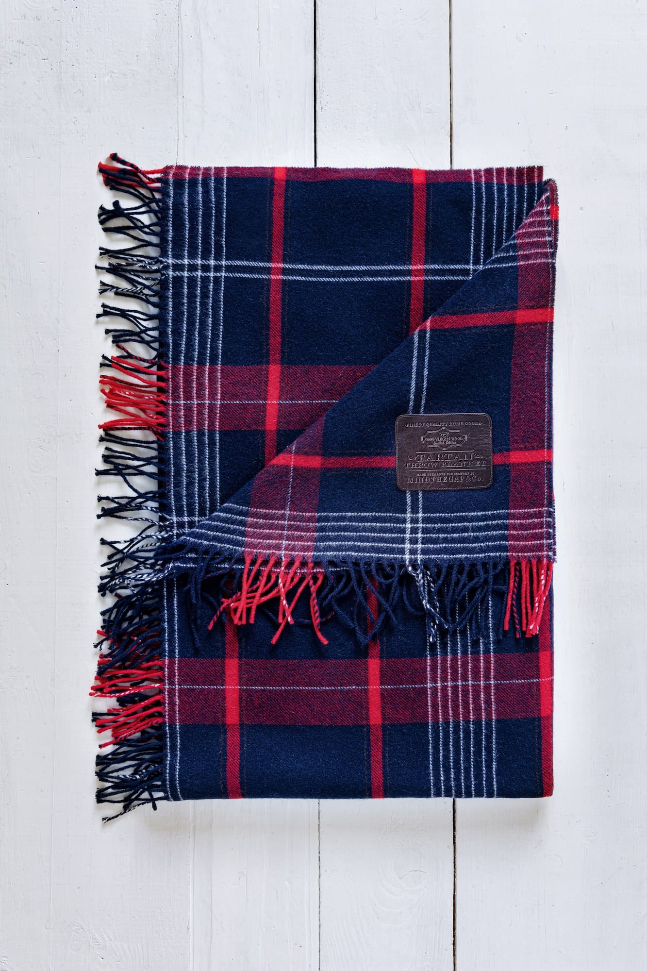 SUTHERLAND Karierte Decke - Plaid Throw Blanket von MINDTHEGAP aus der Kategorie Decken mit der Artikelnummer WDS2TB