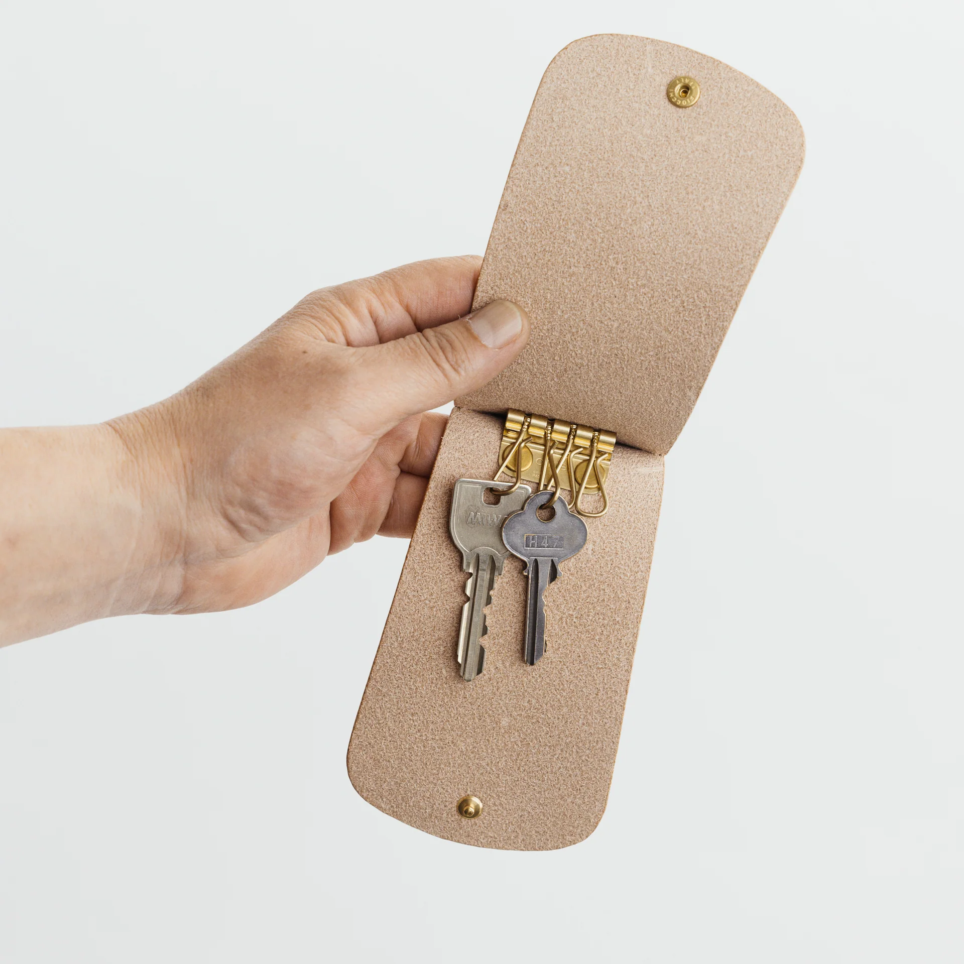 HTS Key - Schlüsselanhänger aus Leder - The Superior Labor
