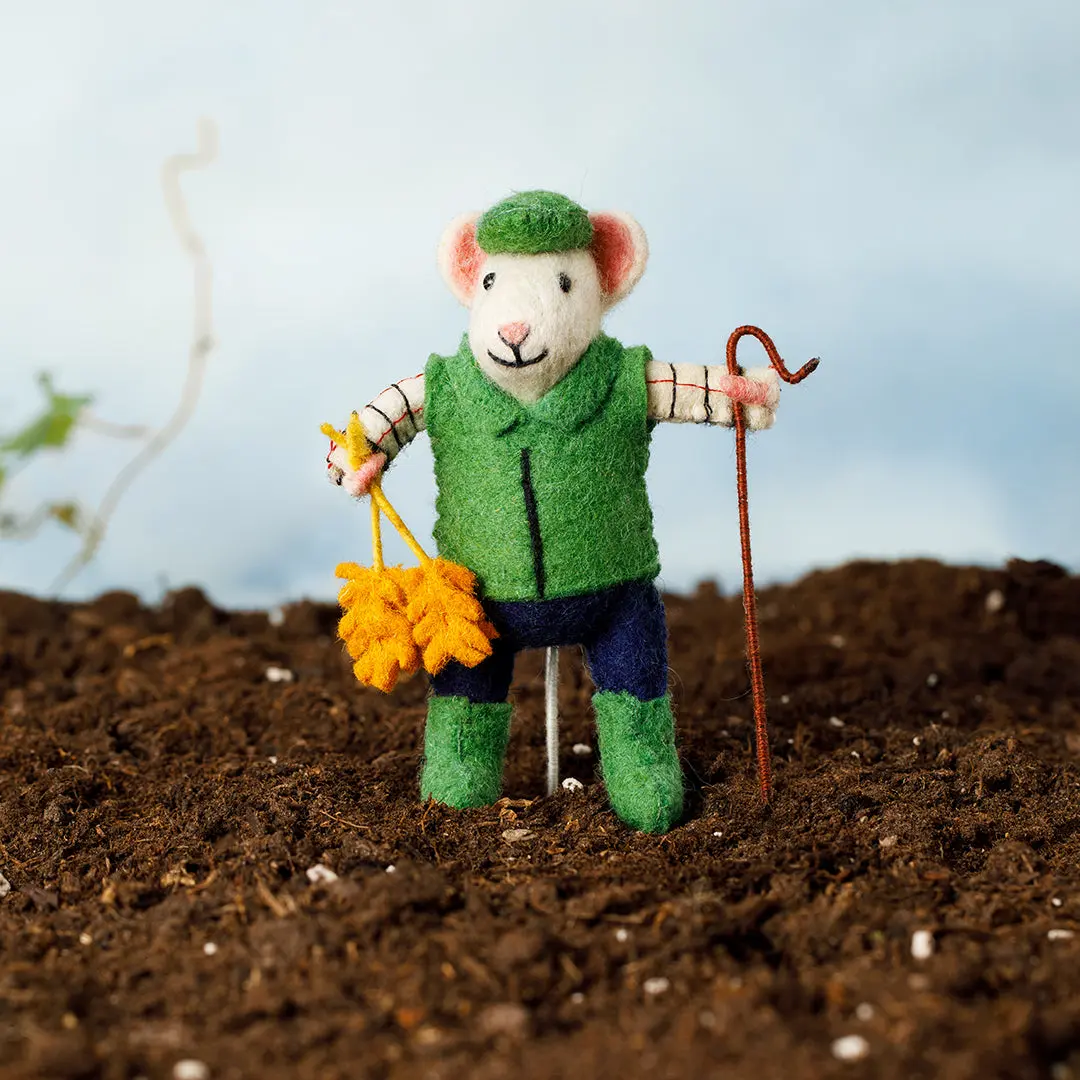 Farmer Mouse - Handgefilzte Maus von Sew Heart Felt