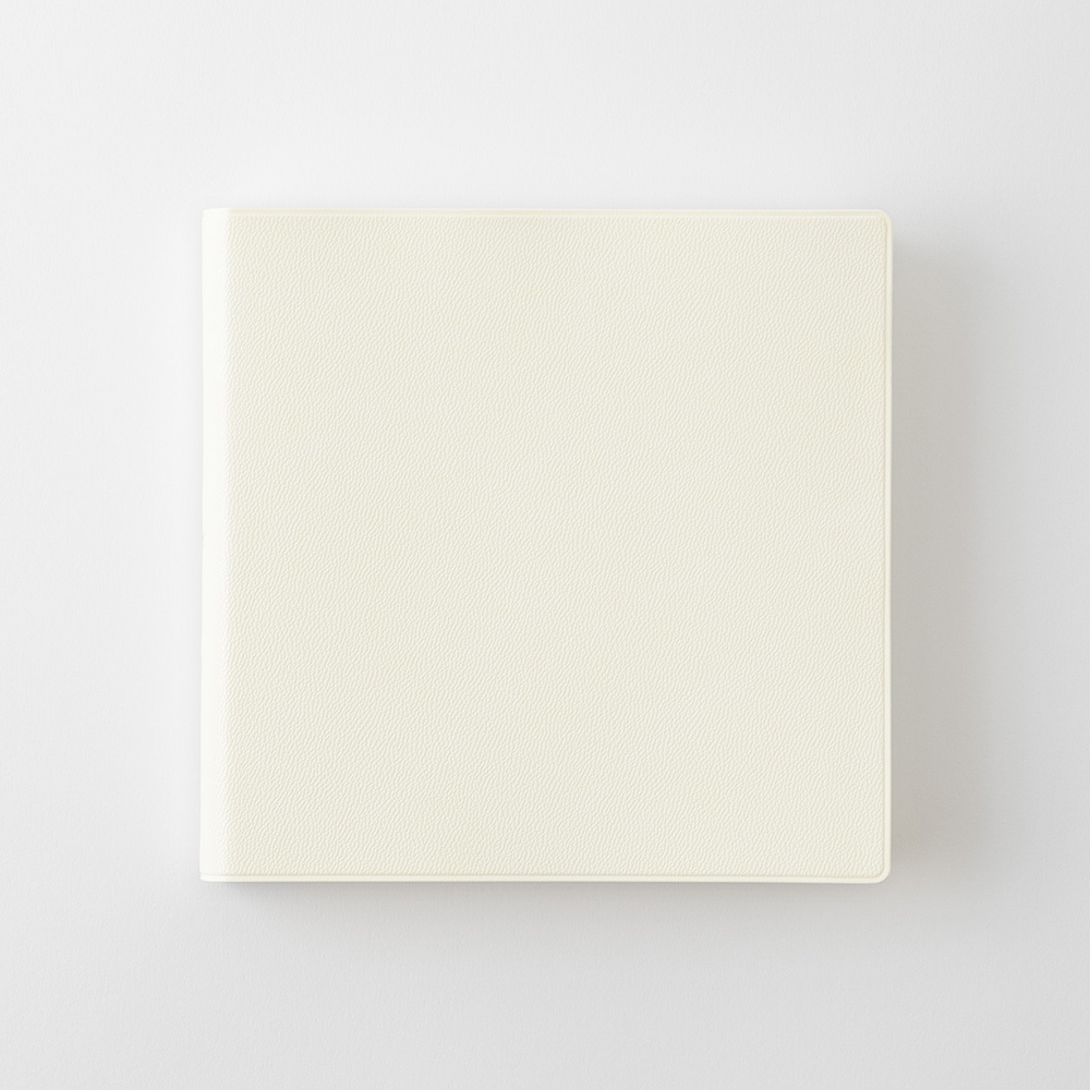 MD Notebook Kalender 1 Day 1 Page 2027 [A5 Quadrat]