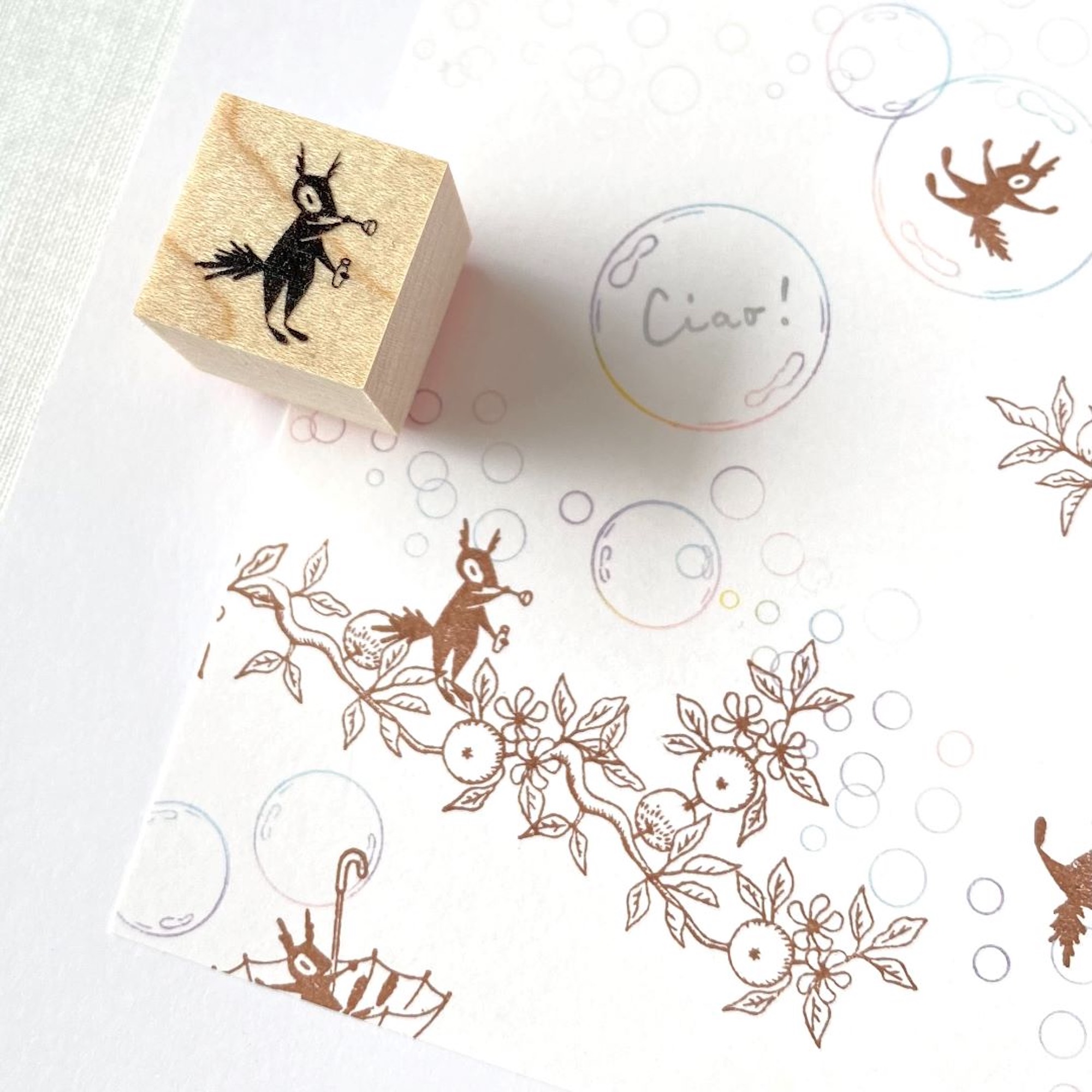 Seifenblasen Eichhörnchen - nach rechts schauend - Japanischer Stempel von YAMADA aus der Kategorie Stempel von moriringo mit der Artikelnummer MR-12