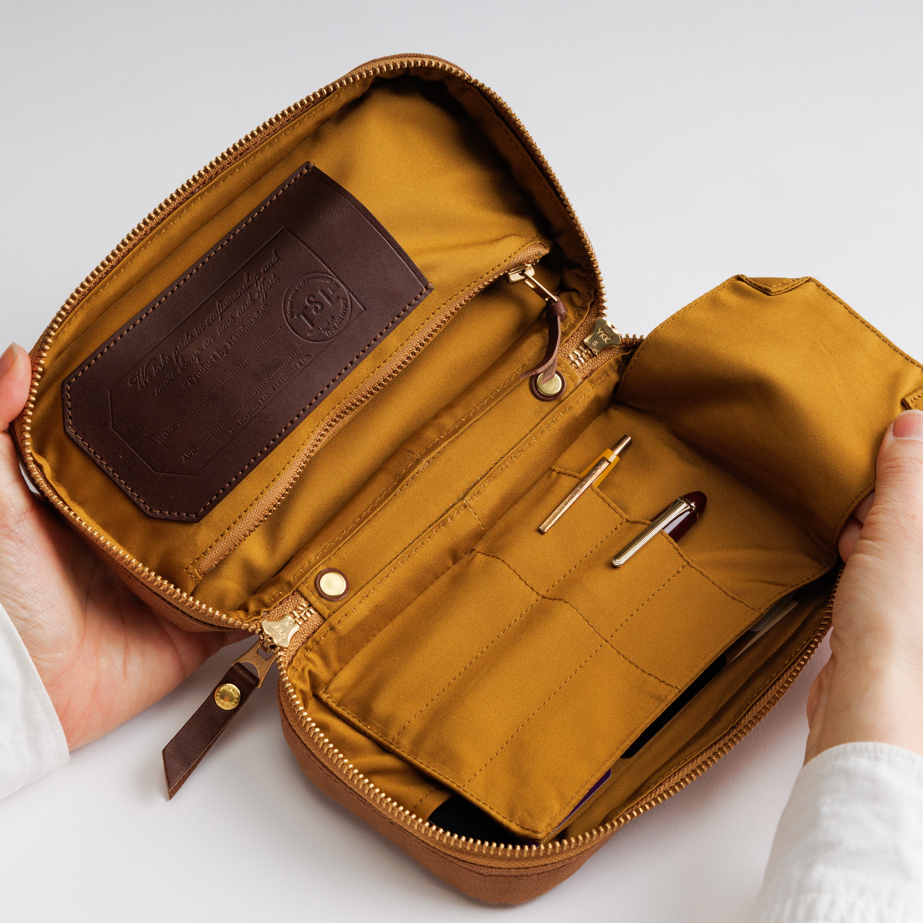 Canvas Mission Case - M - The Superior Labor Limited 2026-2027 - *Pre-order/Vorbestellung*