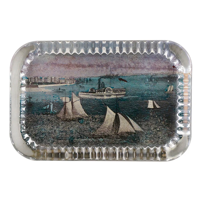 Seaport - Briefbeschwerer - Dotted Edge Paperweight von John Derian-DRPSEA-John Derian-Paperweights - John Derian Seaport - Briefbeschwerer - Dotted Edge Paperweight von John Derian von John Derian aus der Kategorie Paperweights - John Derian mit der Artikelnummer DRPSEA
