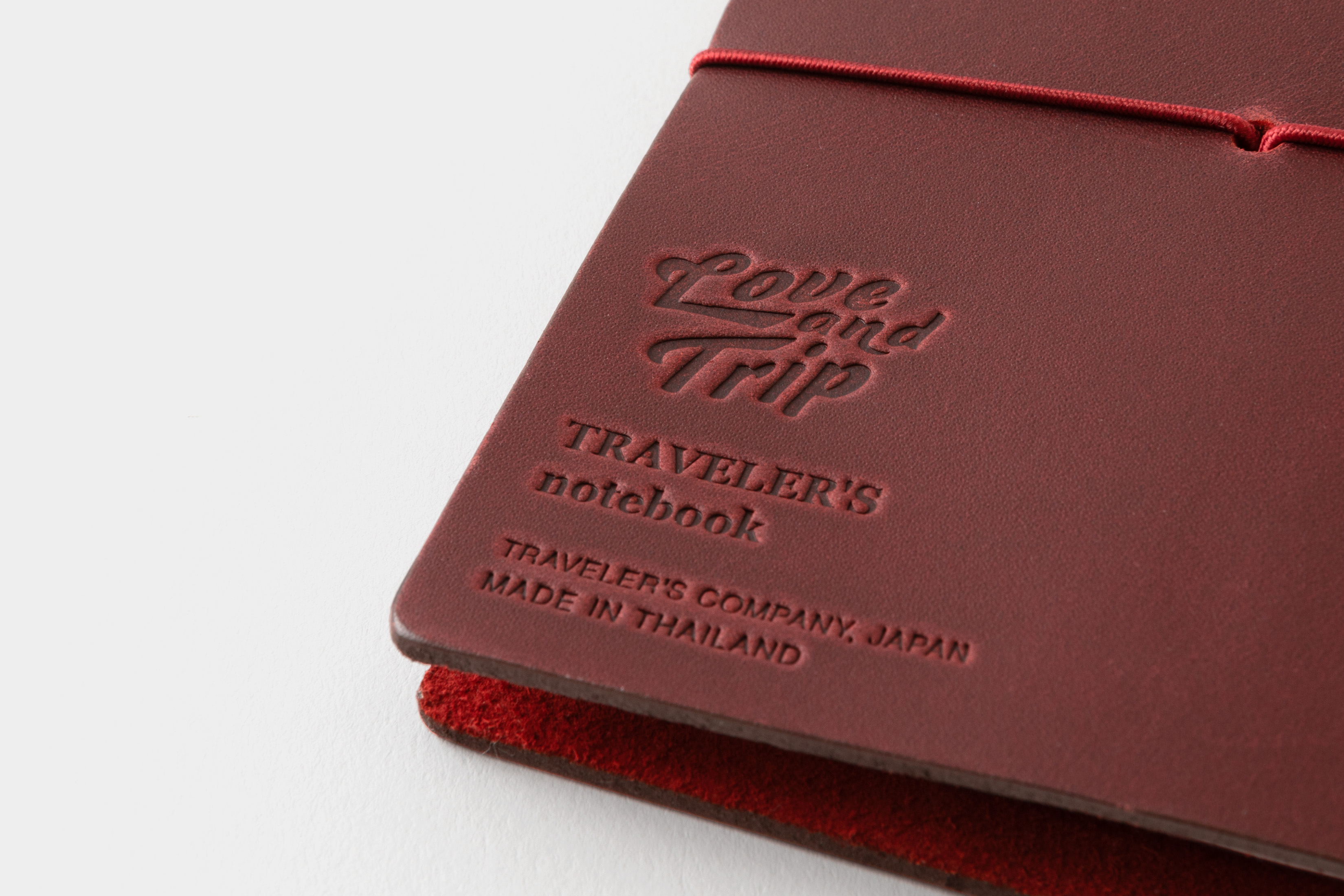 TRAVELER'S Notebook "Love and Trip" Burgundy - Limited Edition - ***Preorder / Vorbestellung***