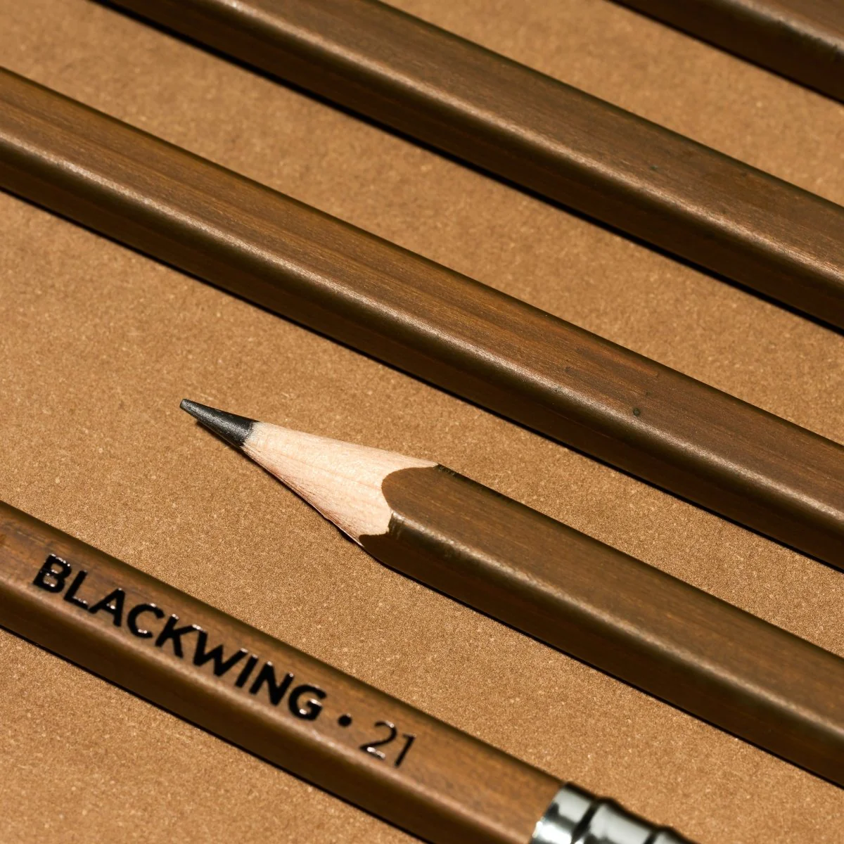 BLACKWING VOLUME 21 - The Woodworking Pencil (12er Set)
