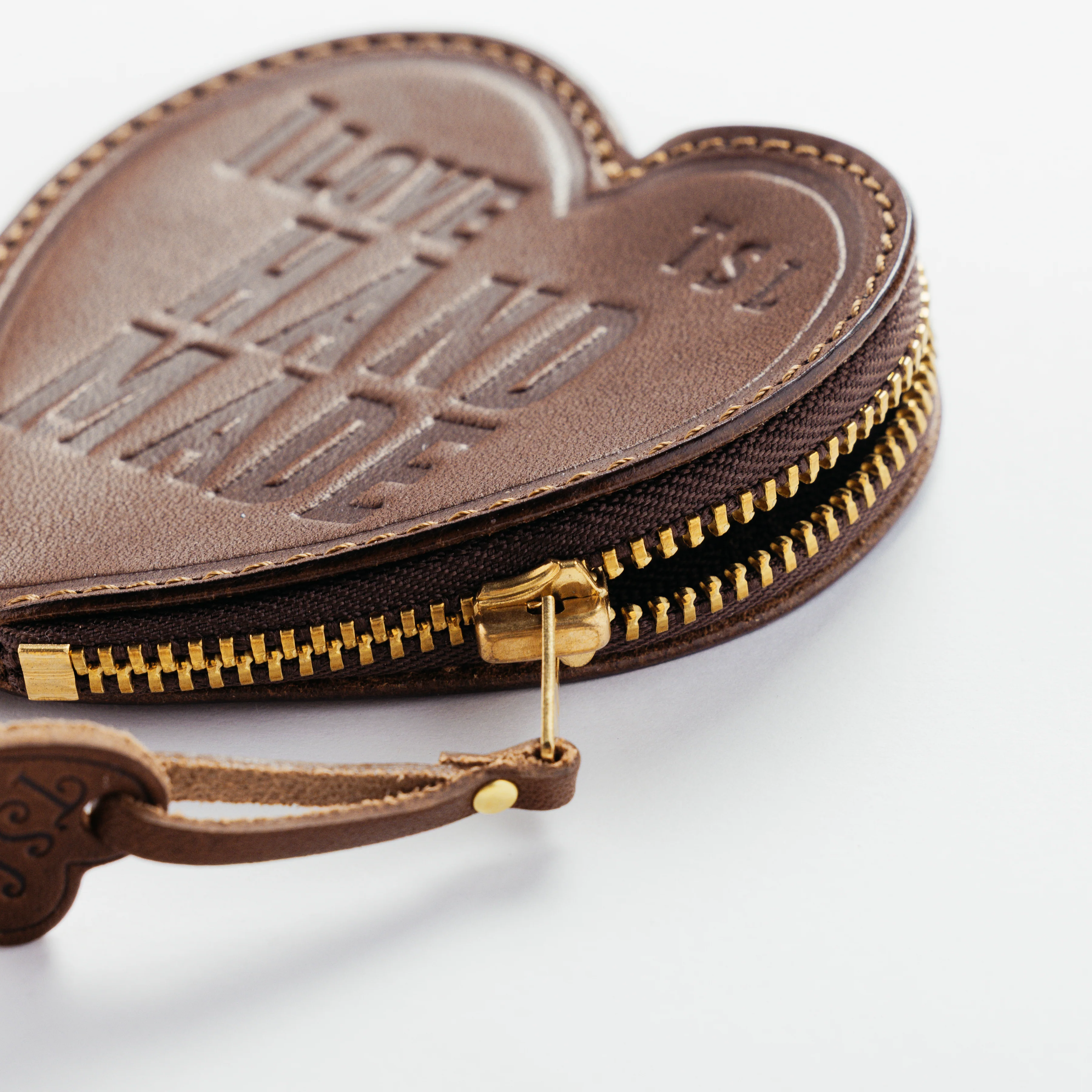 I LOVE Coin Case - Münzbeutel aus Leder - The Superior Labor - *Pre-order/Vorbestellung* I LOVE Coin Case - Münzbeutel aus Leder - The Superior Labor - *Pre-order/Vorbestellung*