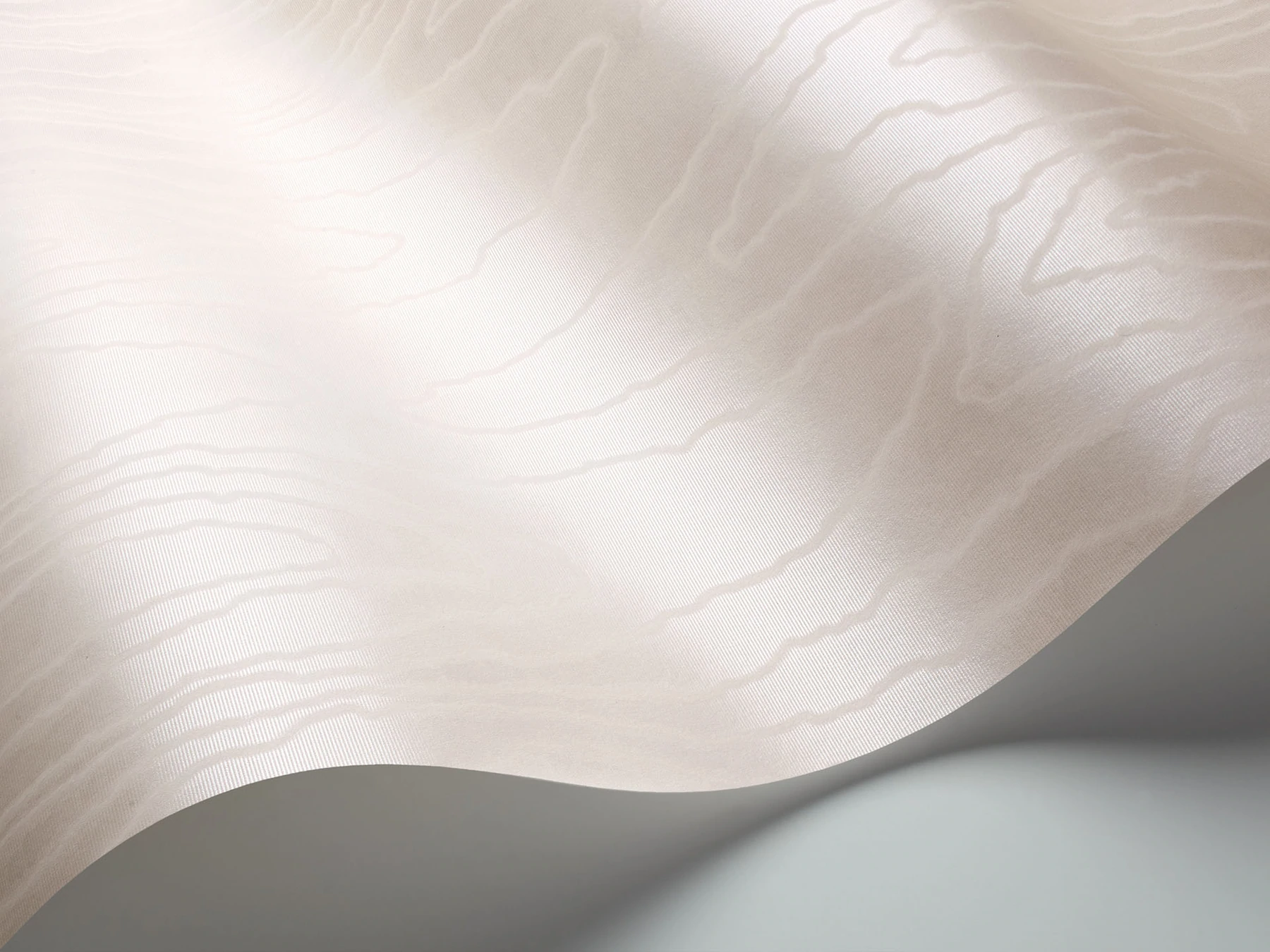 Watered Silk Tapete - 106/1006 - Cole&Son - Landscape Plains von Cole&Son aus der Kategorie Landscape Plains mit der Artikelnummer 106-1006