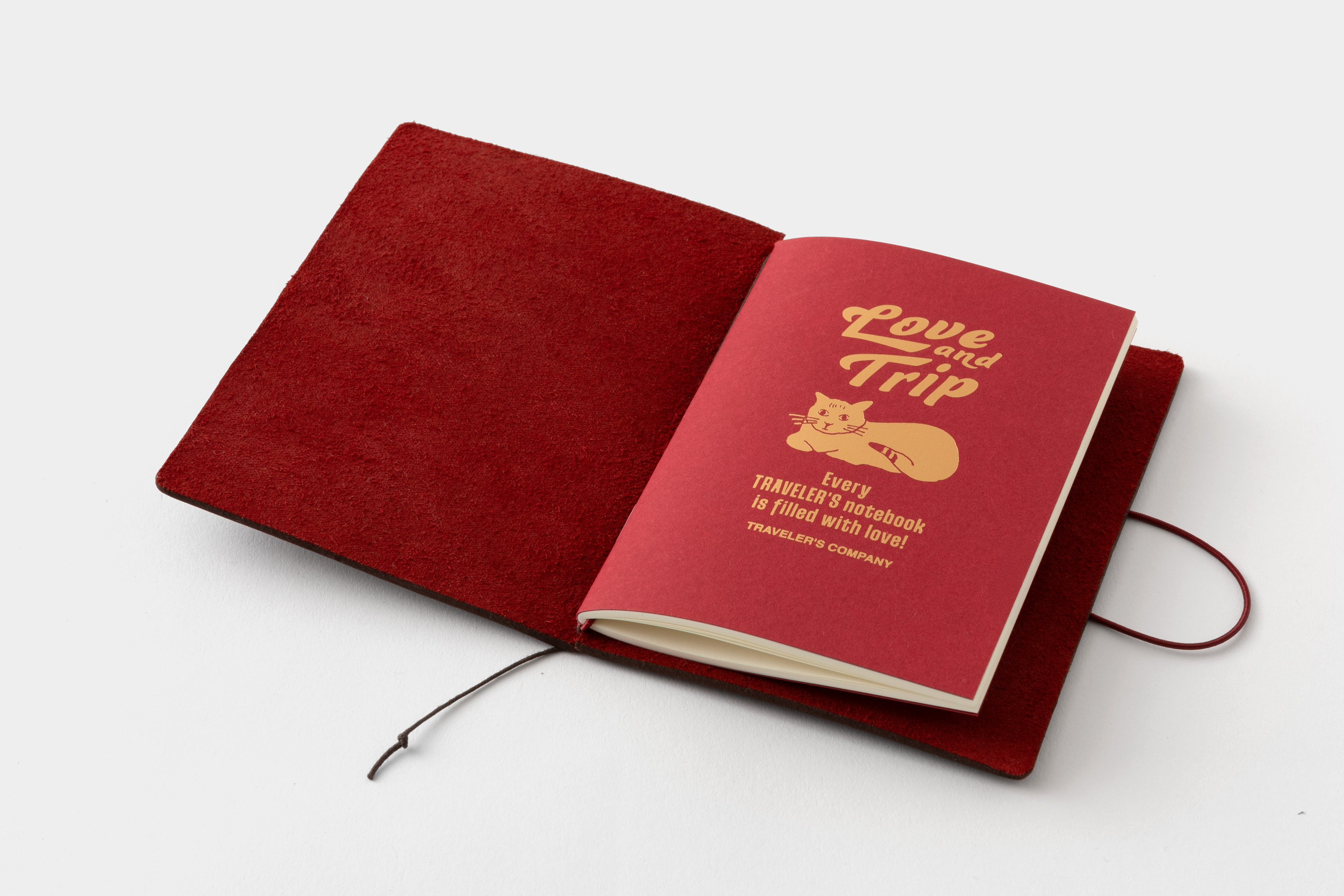 TRAVELER'S Notebook Passport "Love and Trip" Burgundy - Limited Edition - ***Preorder / Vorbestellung***