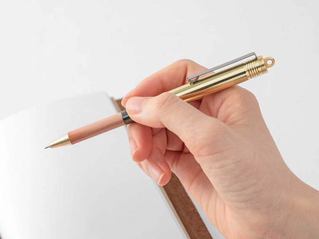 Ballpoint Pen - Kugelschreiber aus Messing - Serie BRASS von der TRAVELER'S COMPANY JAPAN Ballpoint Pen - Kugelschreiber aus Messing - Serie BRASS von der TRAVELER'S COMPANY JAPAN