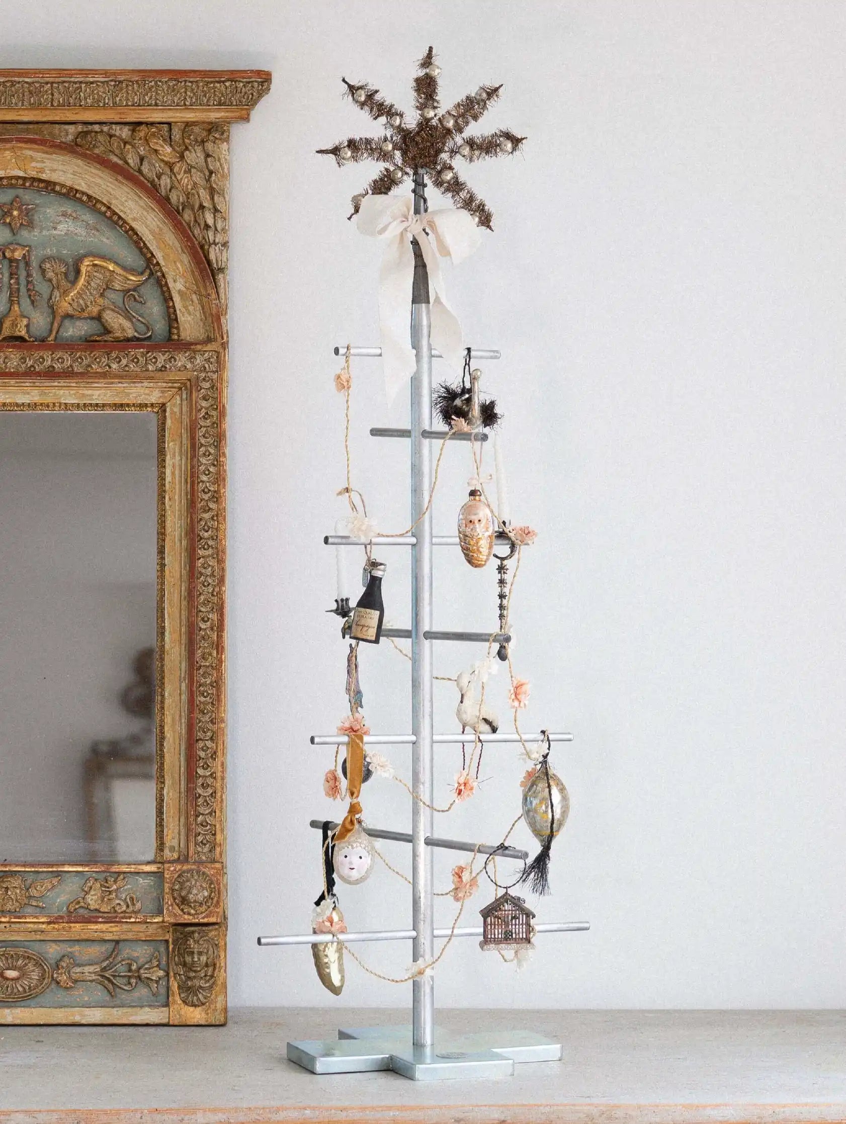 Collection_of_Ornaments_with_Zinc_Christmas_Tree_by_Deus_Living.webp