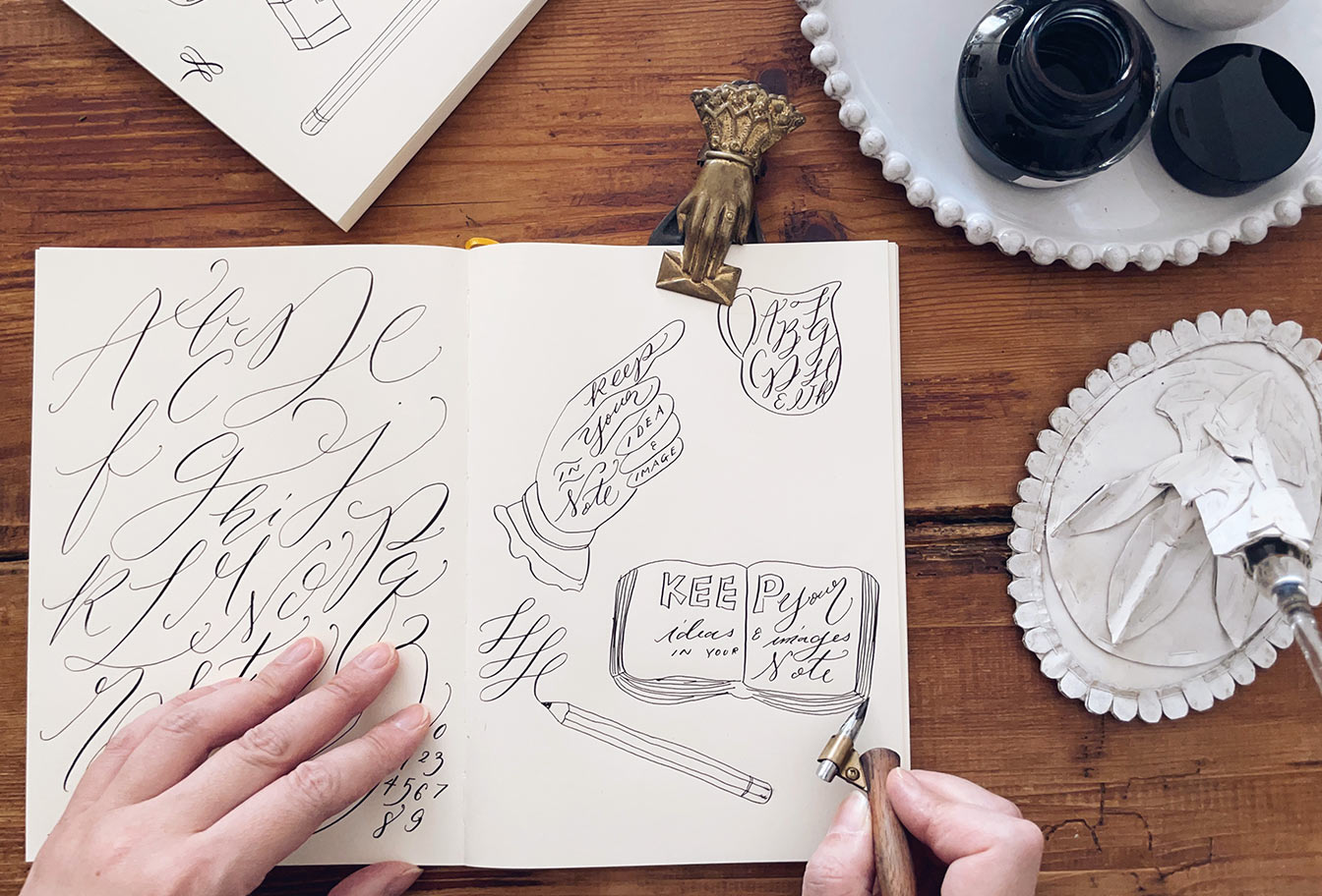 MD Notebook 15th – Edition Mikiko Ayamiya - A6 - blanko / blank - Midori Notizbuch - limitiert MD Notebook 15th – Edition Mikiko Ayamiya - A6 - blanko / blank - Midori Notizbuch - limitiert