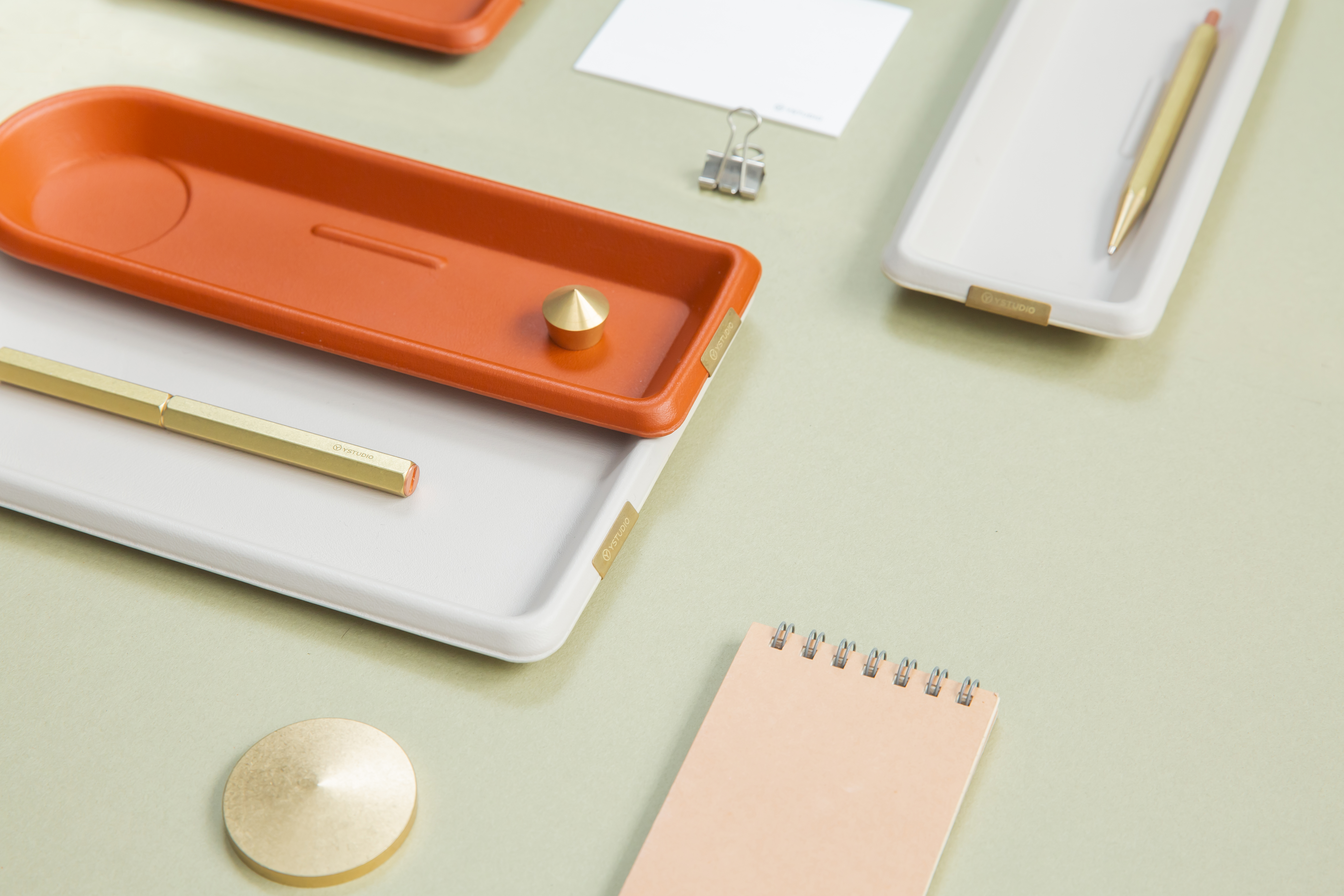 Classic Reflect - Eco Leather Tray - Brick Red - S - YSTUDIO