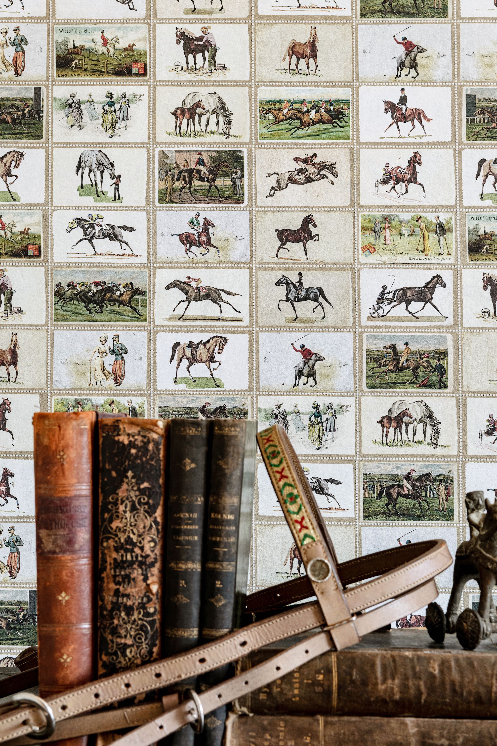 Tapete ENGLISH EQUESTRIAN STAMPS