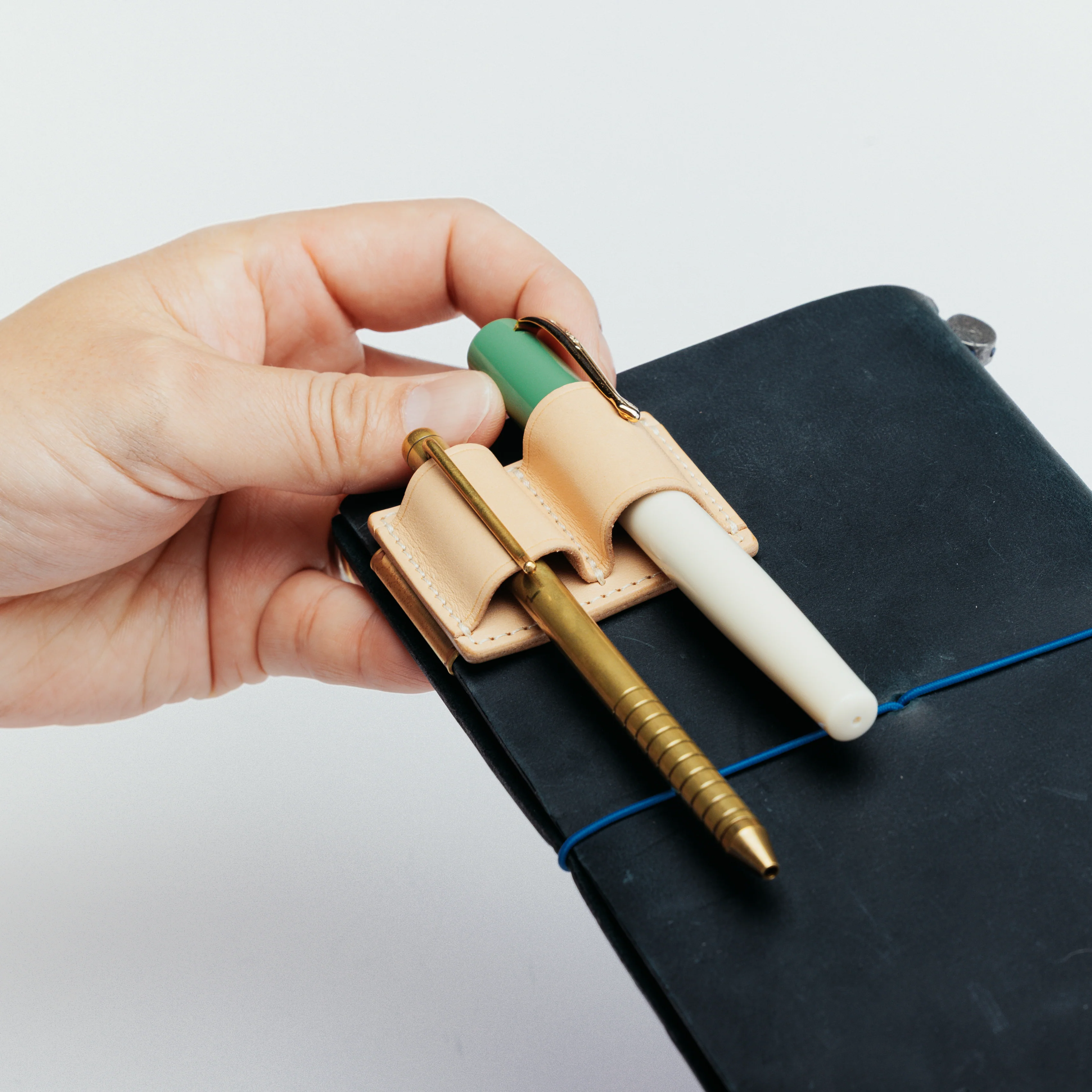 Clip Pen holder/mix fit - Stifthalter mit Clip - The Superior Labor - *Pre-order/Vorbestellung*
