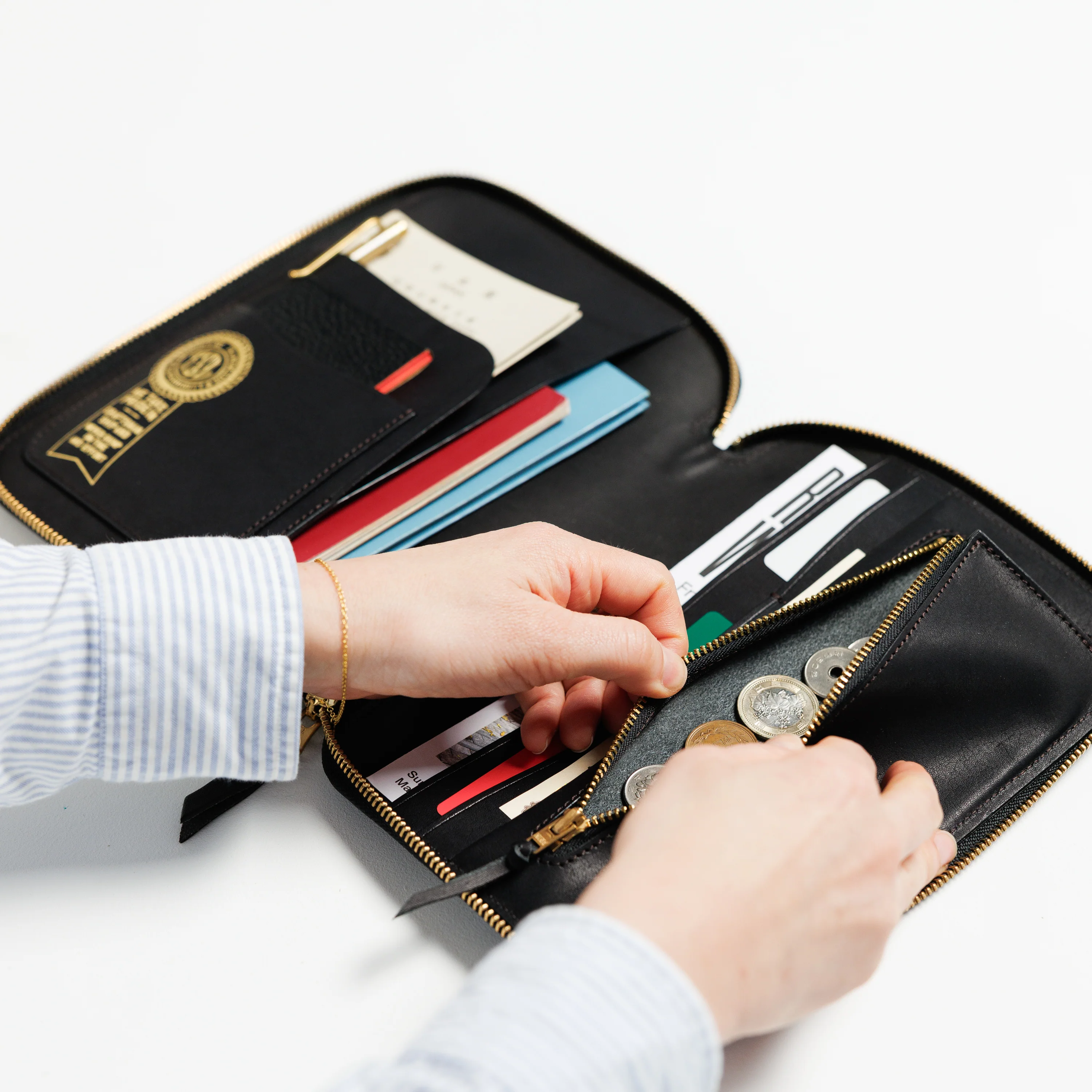 Zip Organizer - A5 - The Superior Labor Limited 2026-2027 - *Pre-order/Vorbestellung*