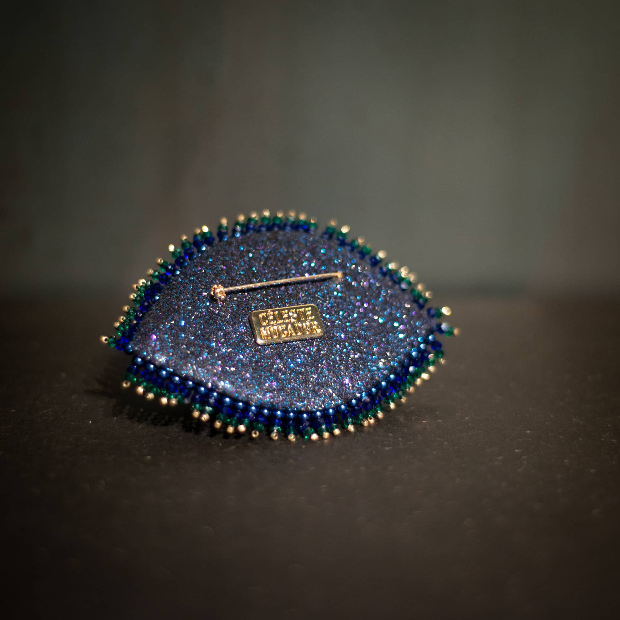 Brosche Auge Strass bleu - L von Celeste Mogador aus der Kategorie Broschen mit der Artikelnummer BR01-BL06-L