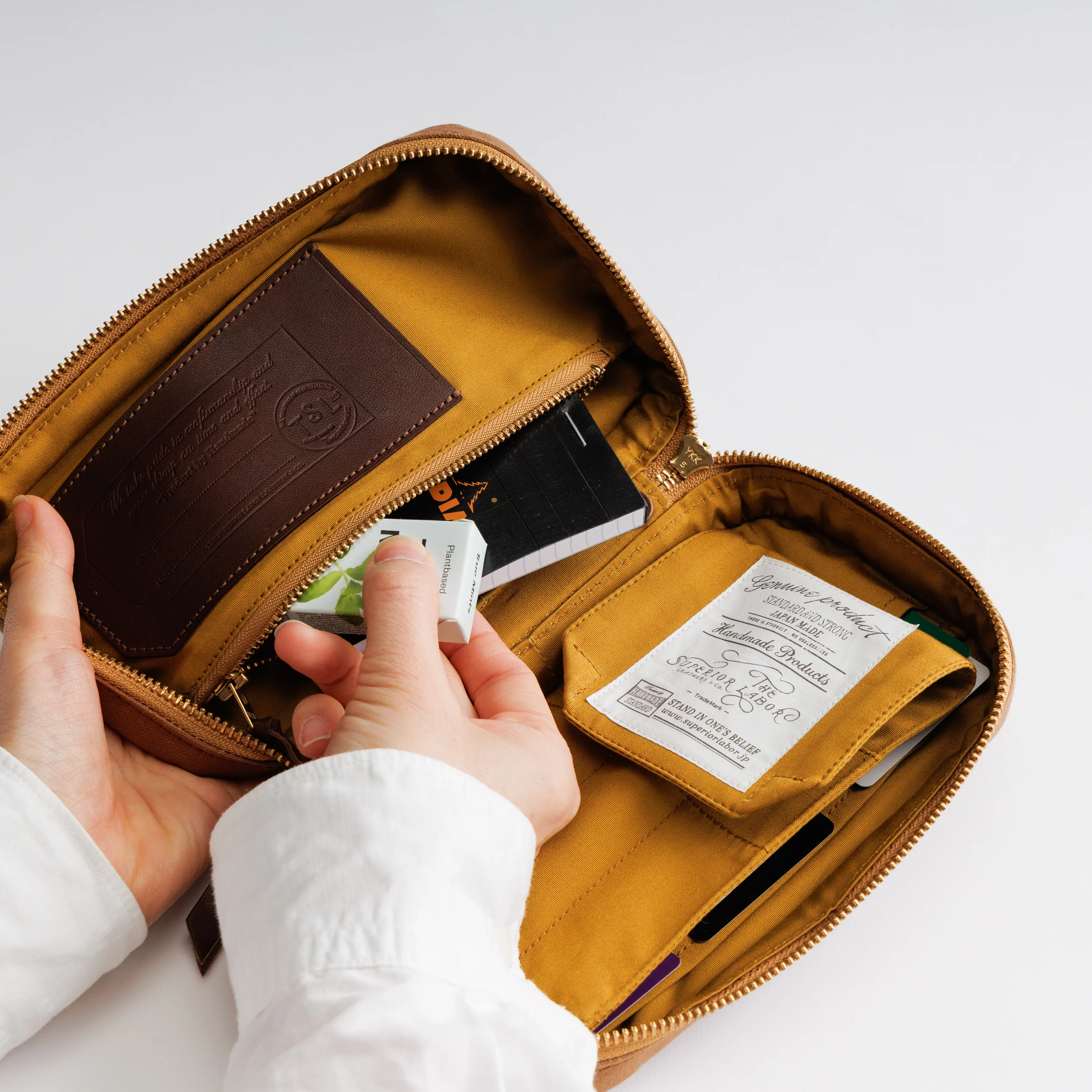 Canvas Mission Case - M - The Superior Labor Limited 2026-2027 - *Pre-order/Vorbestellung*