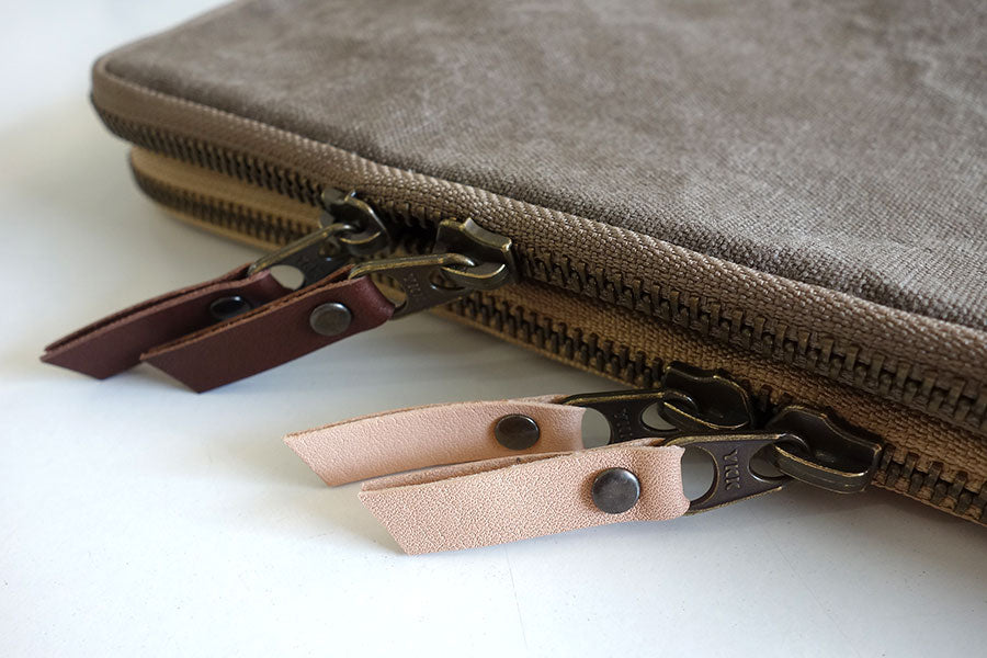 FLAT tool case / A5 - Brown - Etui von Yuruliku