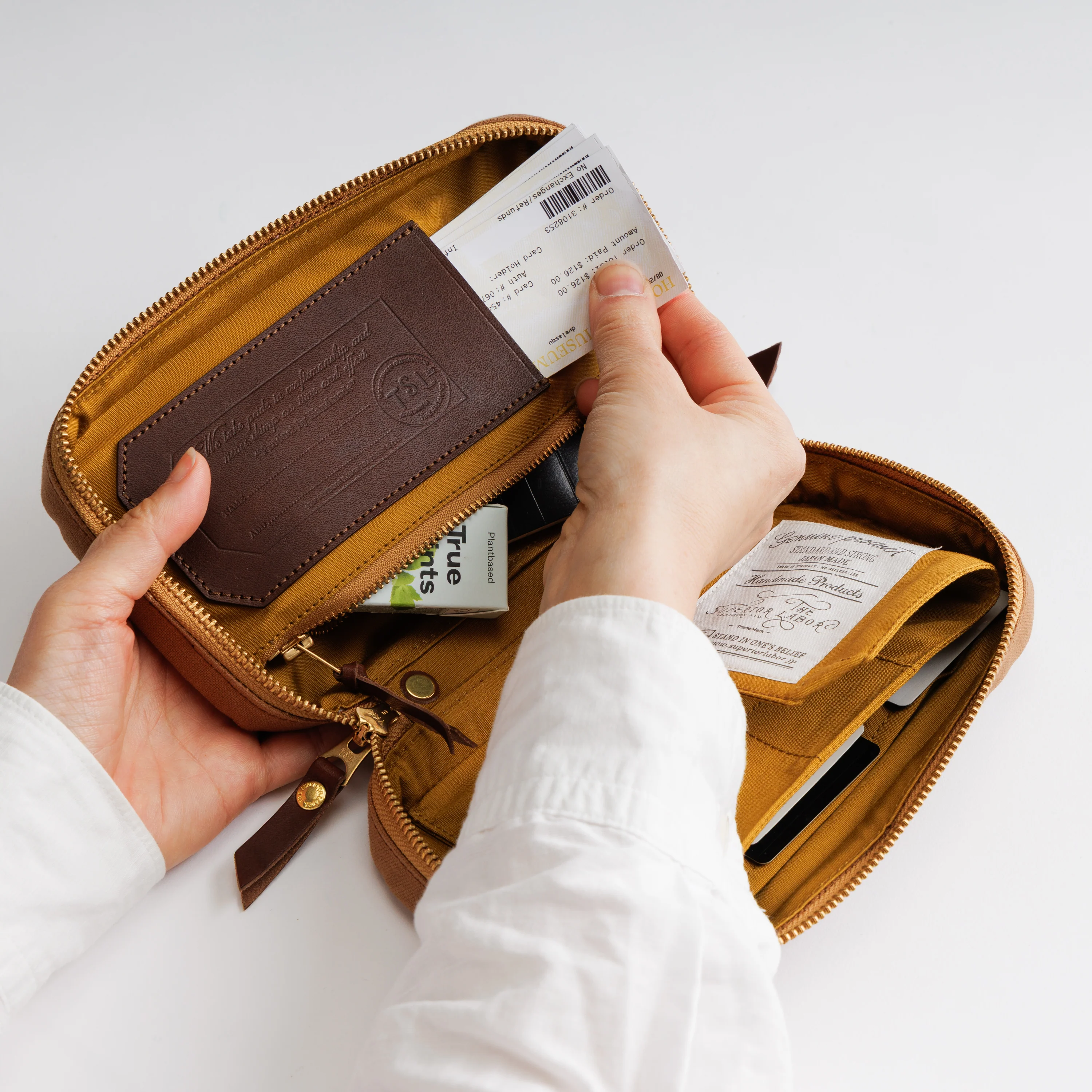 Canvas Mission Case - M - The Superior Labor Limited 2026-2027 - *Pre-order/Vorbestellung*