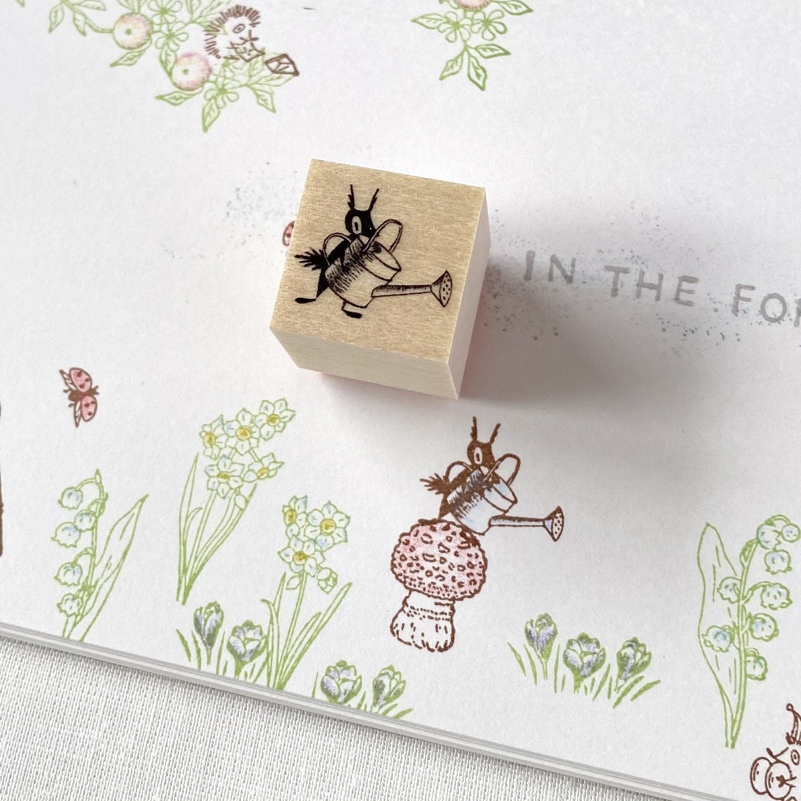 Eichhörnchen mit Gießkanne - Japanischer Stempel