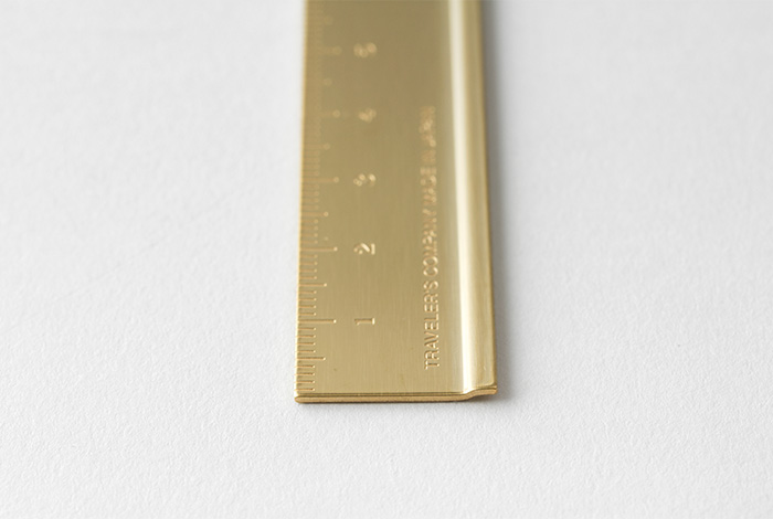 Messing Lineal 15 cm - Serie BRASS von der TRAVELER'S COMPANY JAPAN-42167006-TRAVELER'S COMPANY JAPAN-Messing - Brass Messing Lineal 15 cm - Serie BRASS von der TRAVELER'S COMPANY JAPAN von TRAVELER'S COMPANY JAPAN aus der Kategorie Messing - Brass mit der Artikelnummer 42167006