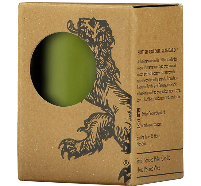 Kerze Olive - 10 cm Stumpenkerze von British Colour Standard-BCS413-British Colour Standard-Kerzen & Kerzenständer Kerze Olive - 10 cm Stumpenkerze von British Colour Standard von British Colour Standard aus der Kategorie Kerzen & Kerzenständer mit der Artikelnummer BCS413