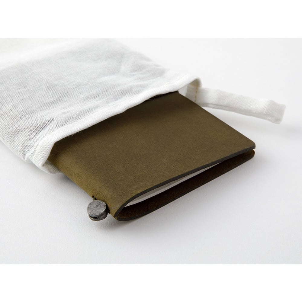 TRAVELER’S Notebook - Passport - Olive von TRAVELER'S COMPANY JAPAN aus der Kategorie TRAVELER'S Notebook "Passport" mit der Artikelnummer TRN-PP-OLIVE