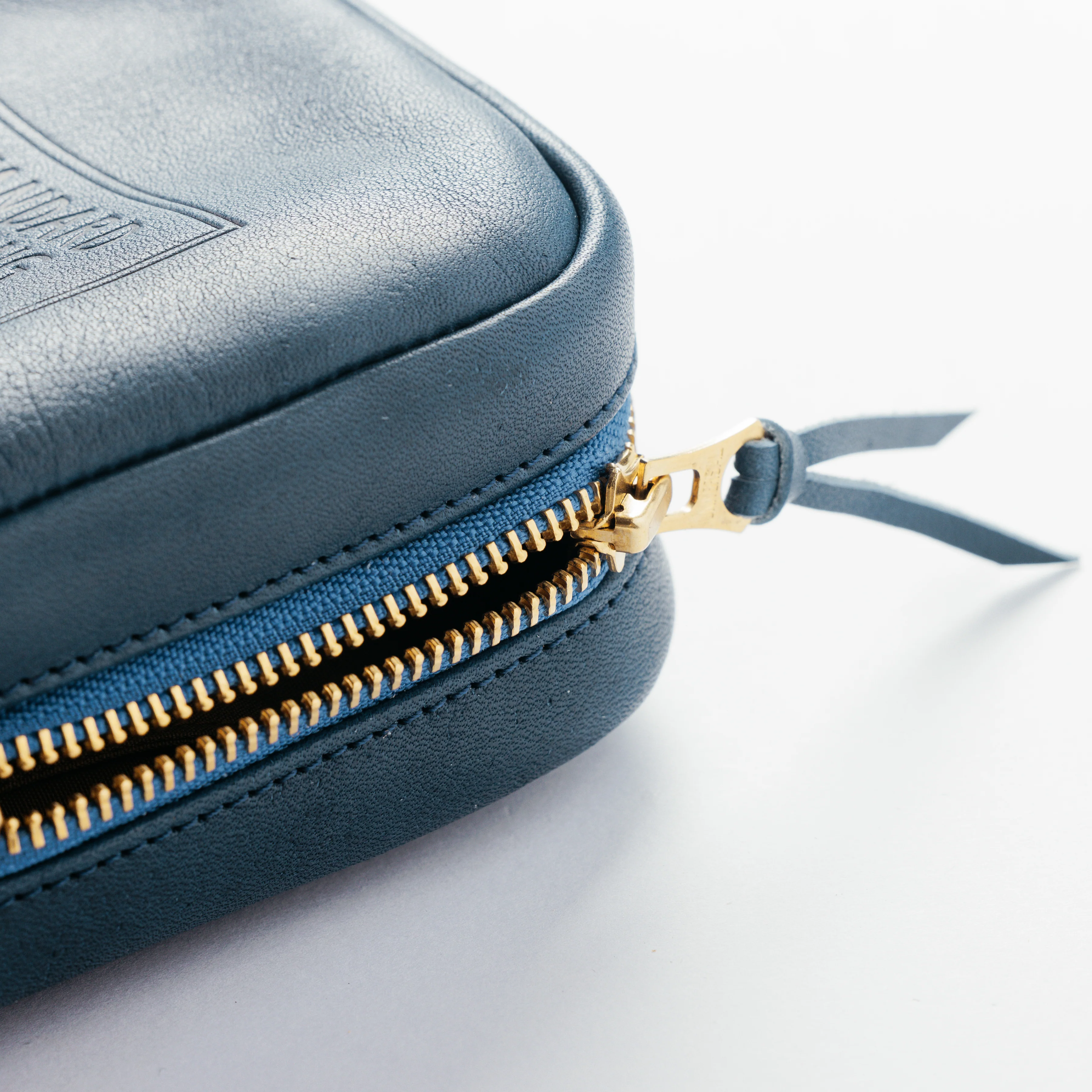 Utility Leather Case - Stamped Series - The Superior Labor - *Pre-order/Vorbestellung* Utility Leather Case - Stamped Series - The Superior Labor - *Pre-order/Vorbestellung*