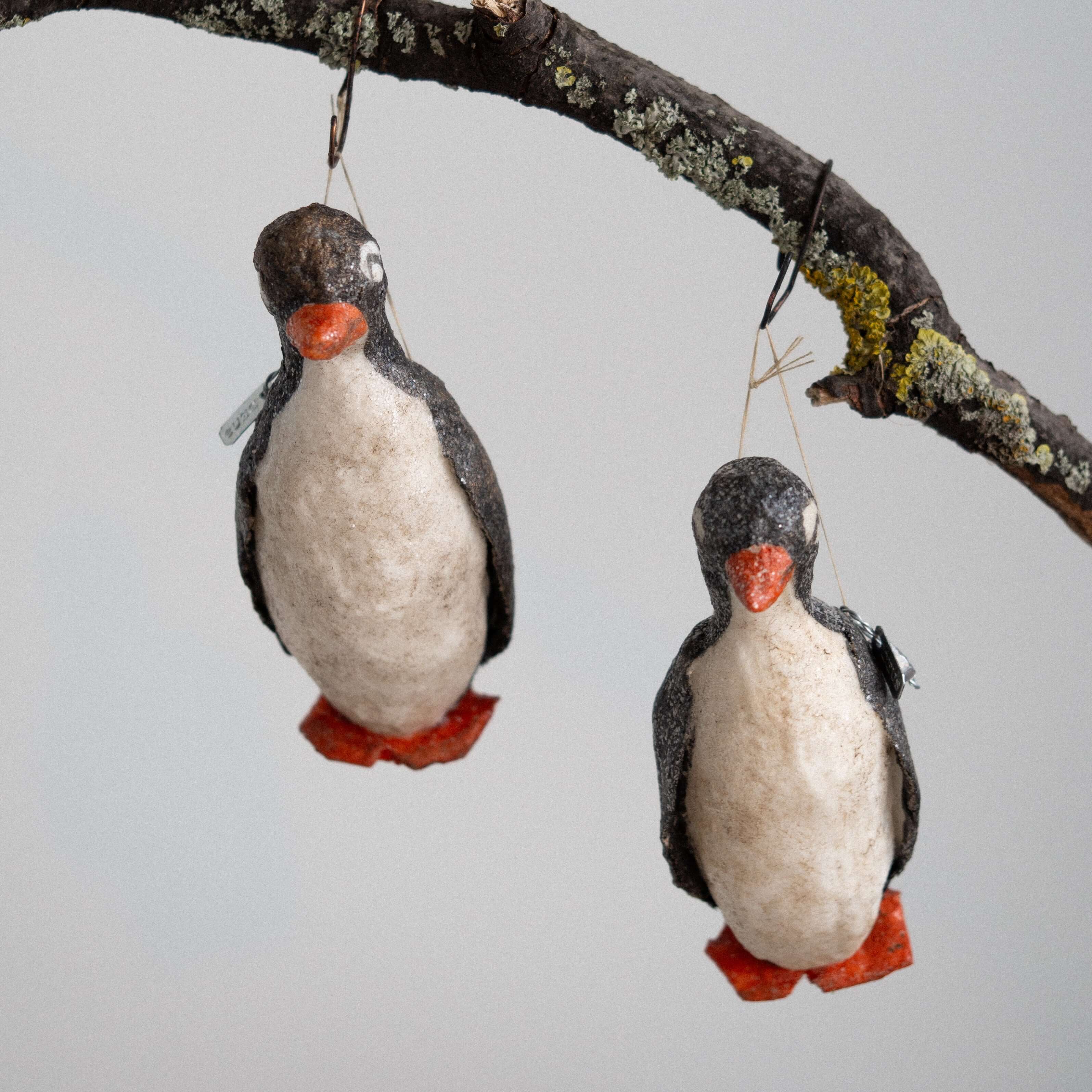 „Svend“ Der Pinguin aus Baumwolle und Papier - Deus Living Copenhagen