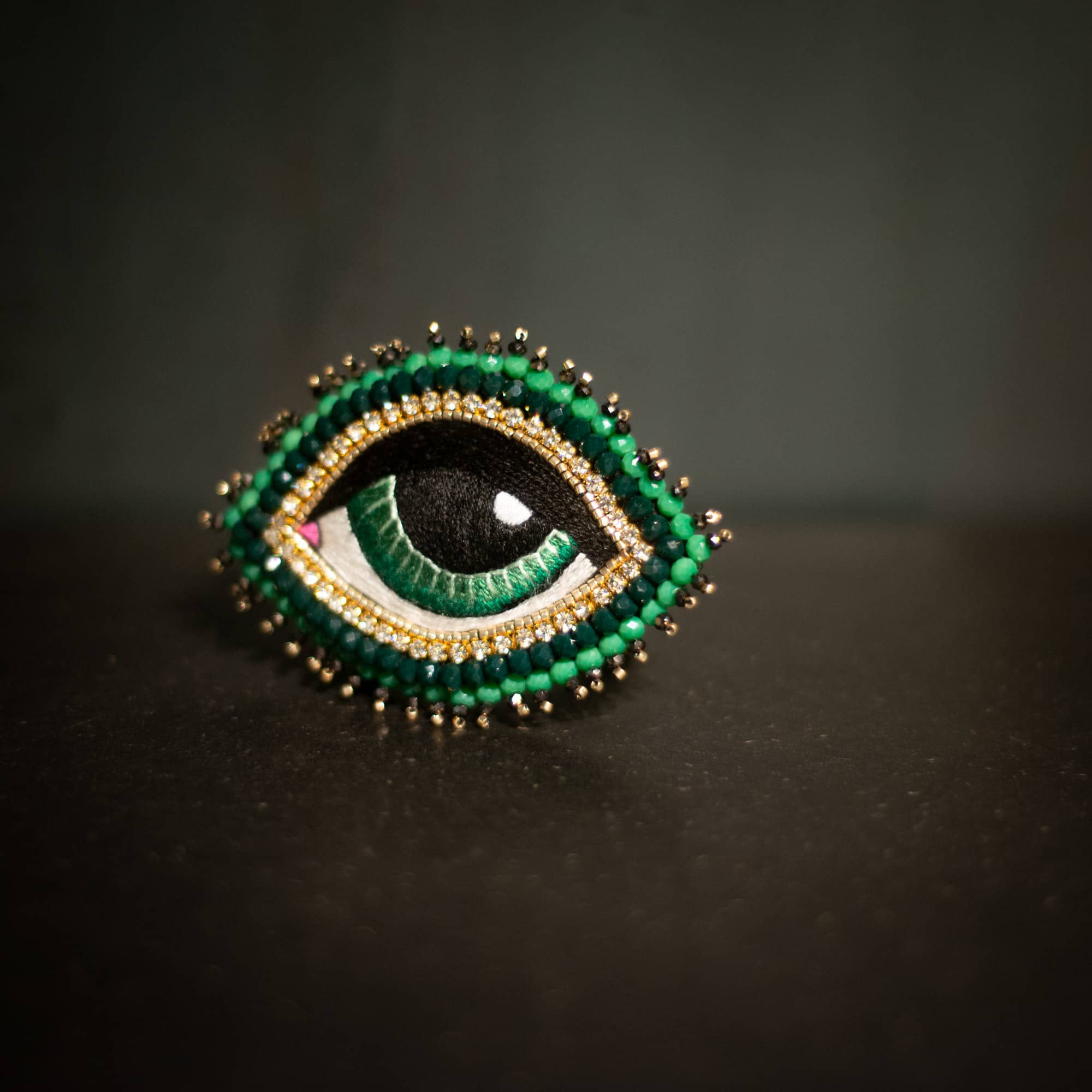Brosche Auge grün - L