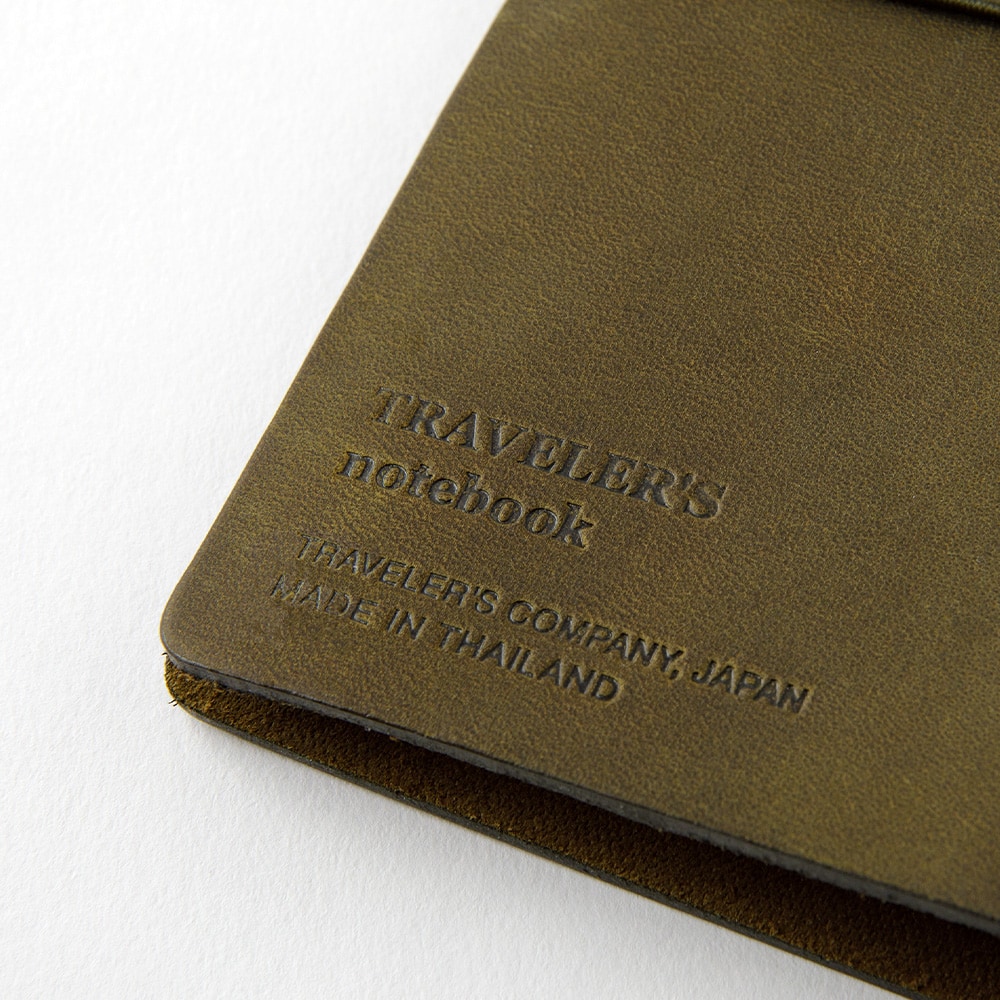 TRAVELER’S Notebook - Passport - Olive von TRAVELER'S COMPANY JAPAN aus der Kategorie TRAVELER'S Notebook "Passport" mit der Artikelnummer TRN-PP-OLIVE